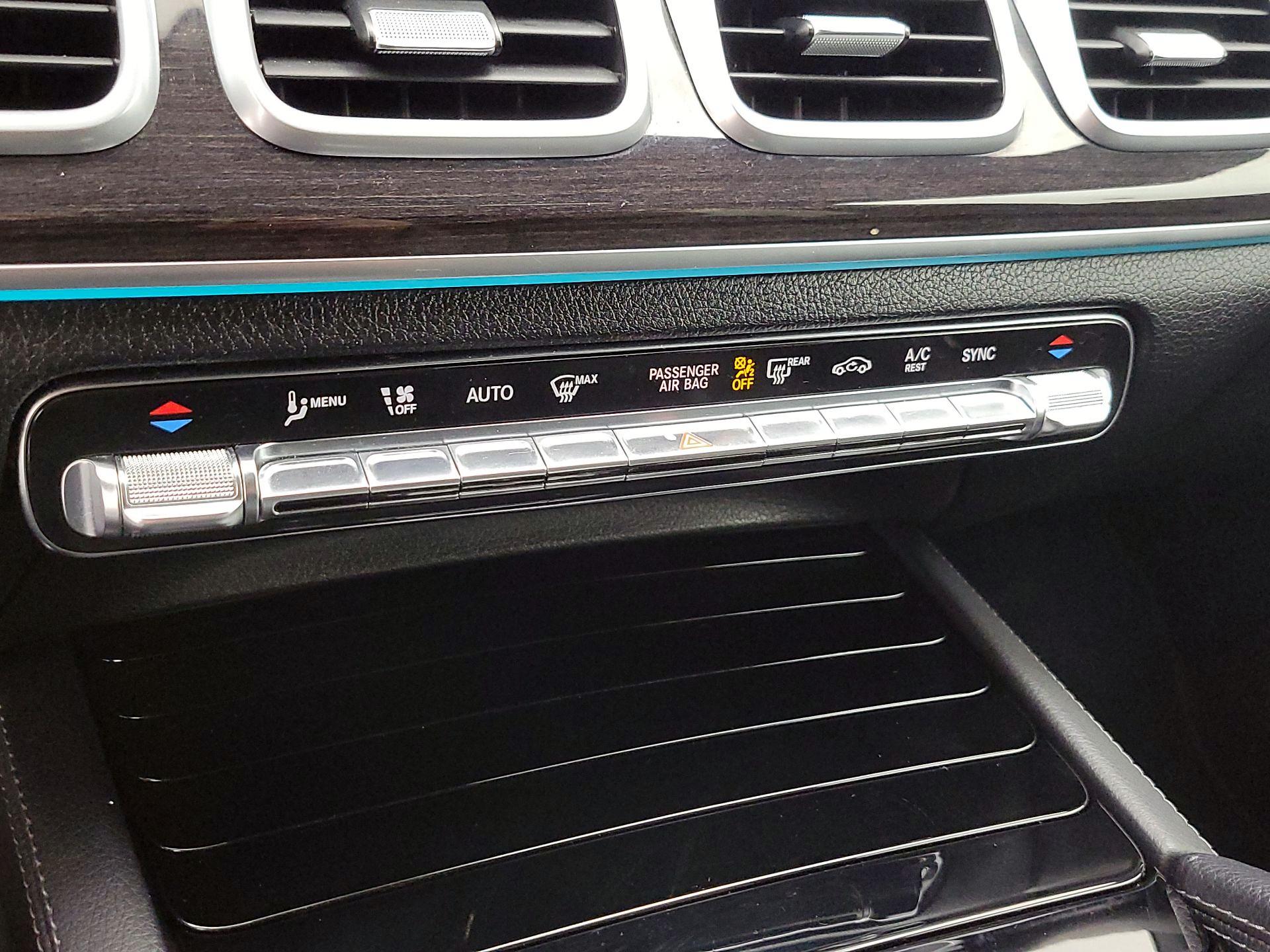 Thumbnail: 2020 Mercedes-Benz GLE - 17