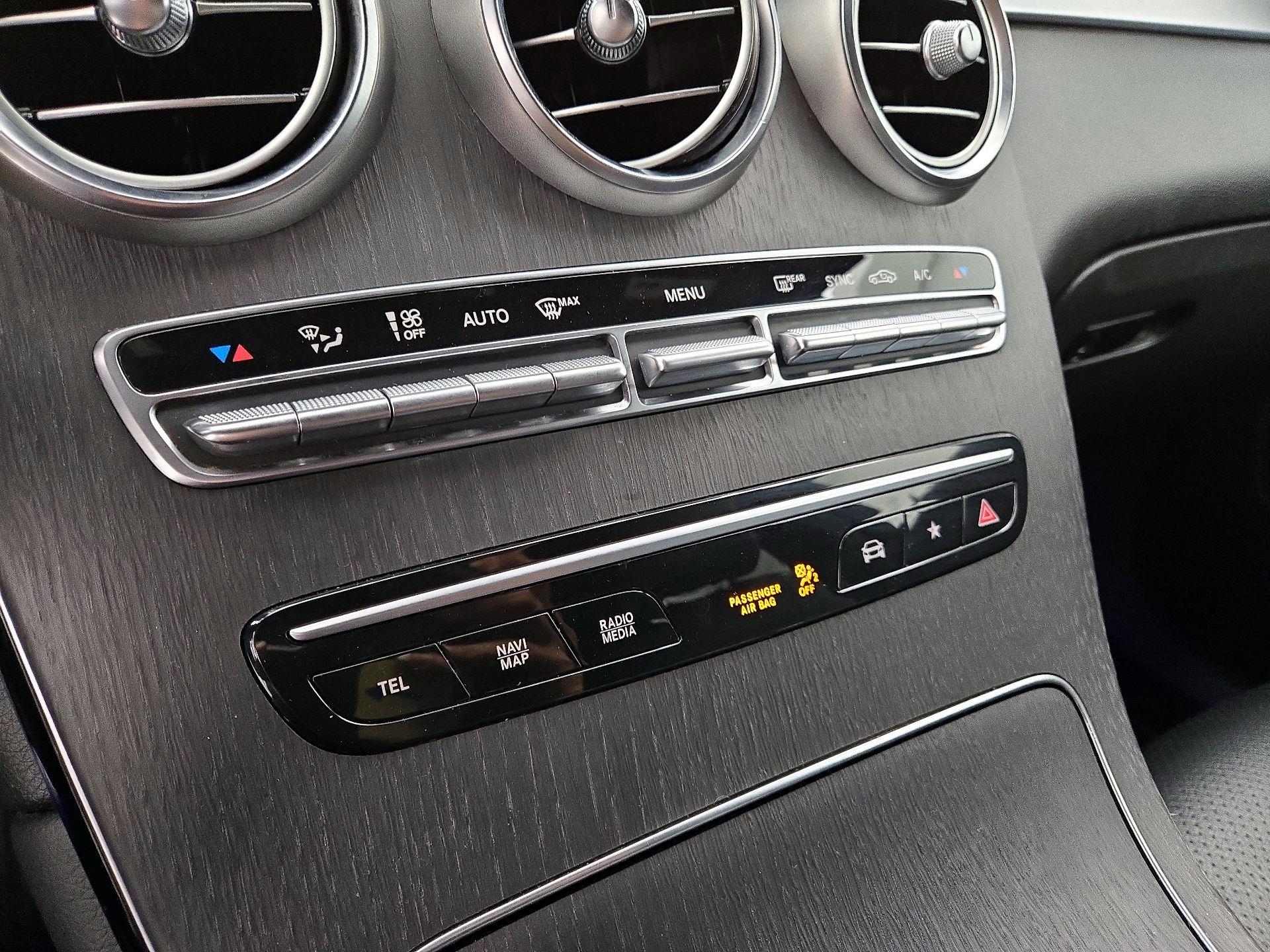 Thumbnail: 2020 Mercedes-Benz GLC - 16