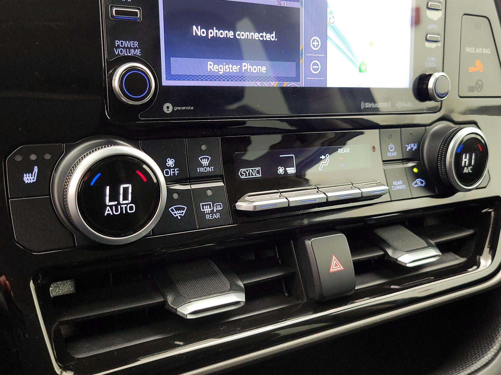 Thumbnail: 2021 Toyota Highlander - 17