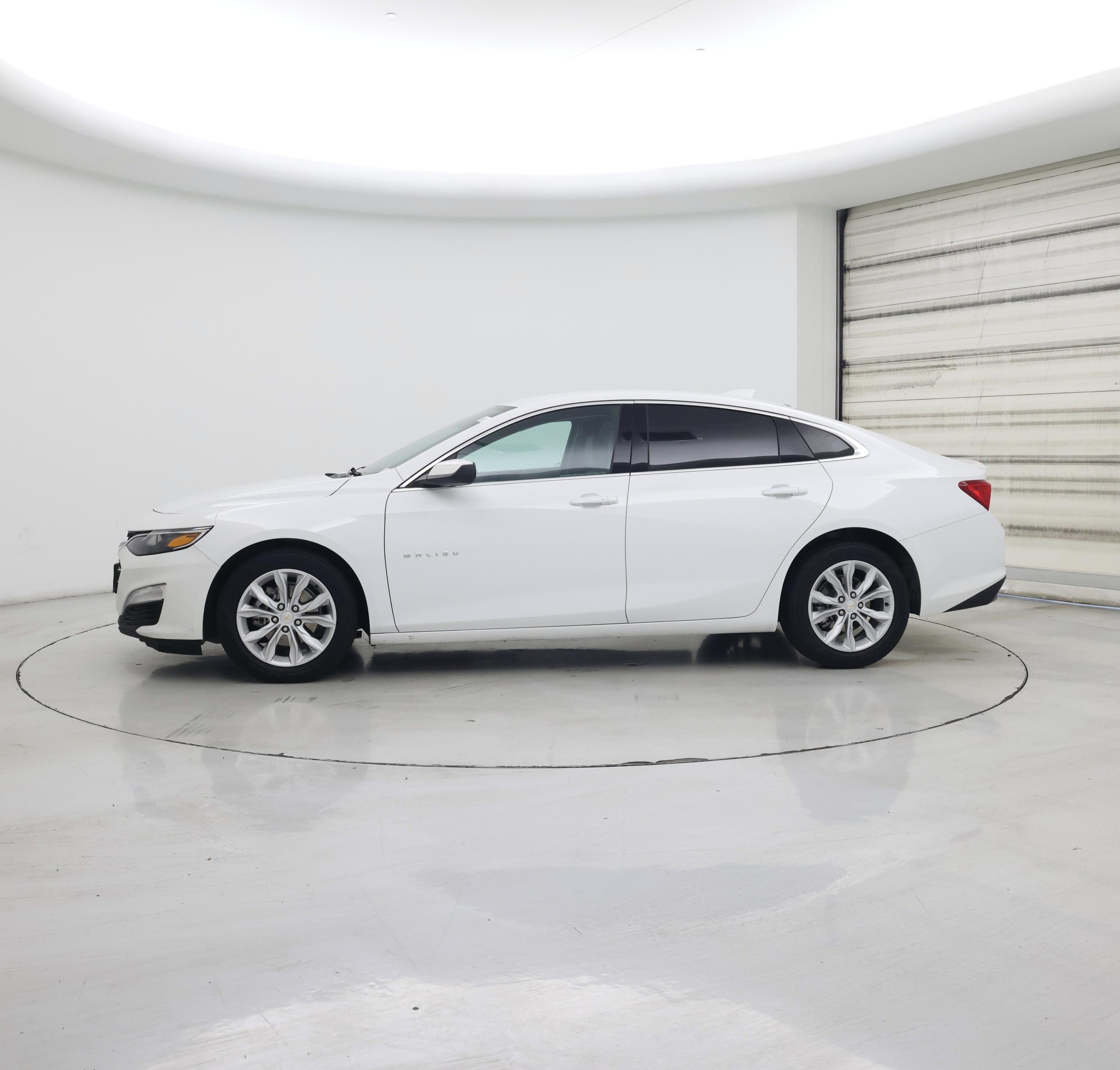 Thumbnail: 2023 Chevrolet Malibu - 3