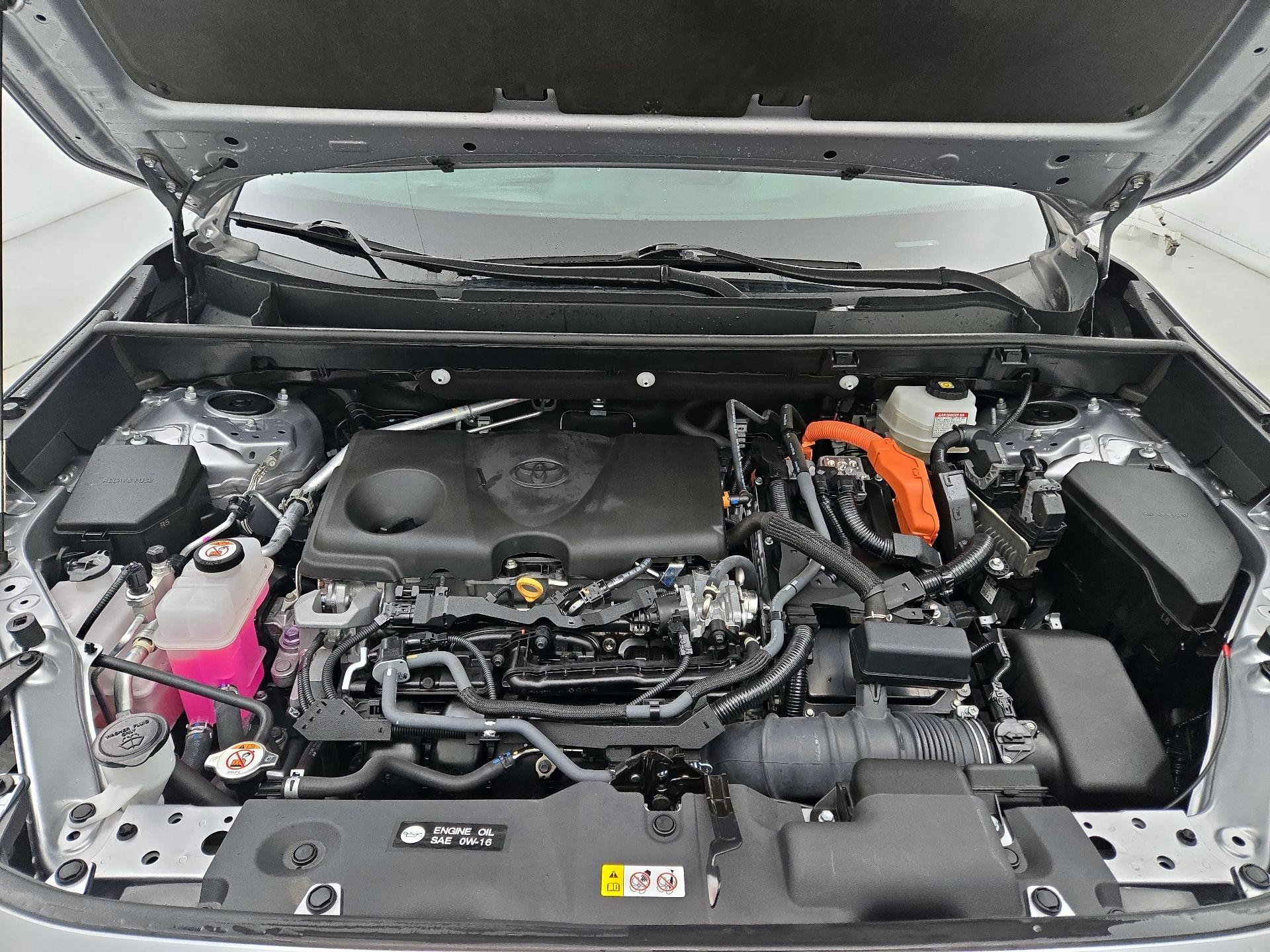 Thumbnail: 2023 Toyota RAV4 - 20