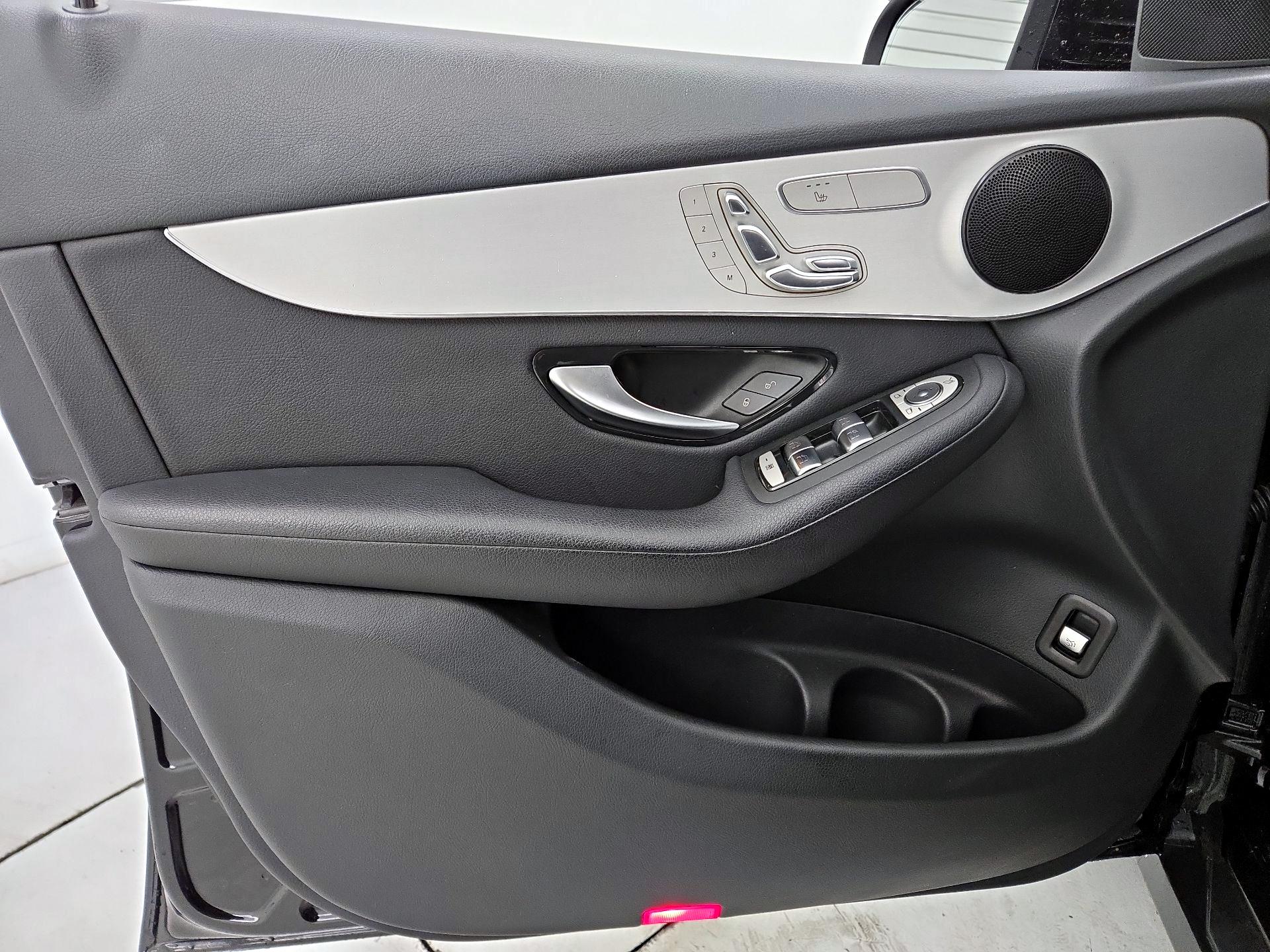 Thumbnail: 2021 Mercedes-Benz GLC - 12