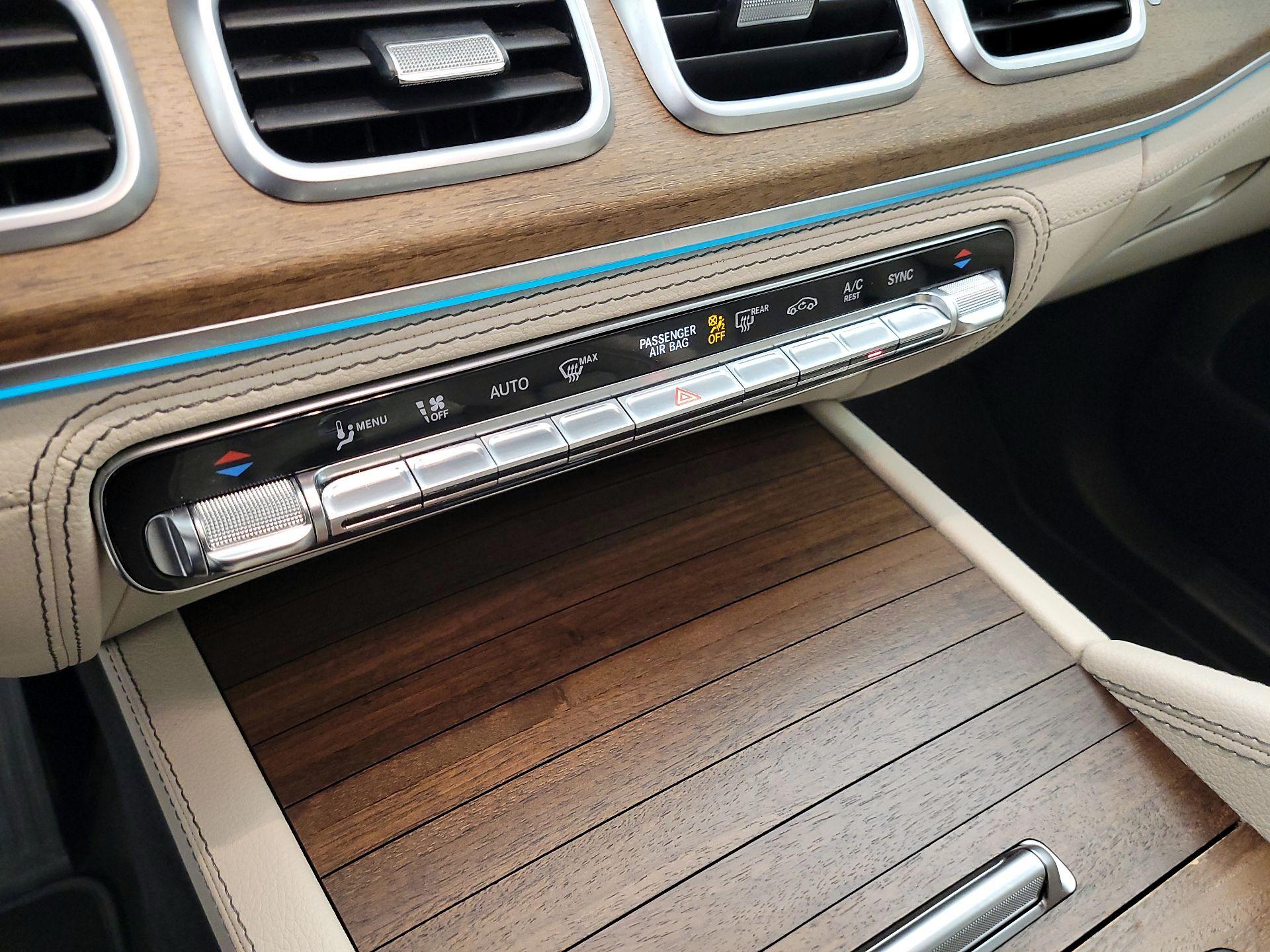 Thumbnail: 2021 Mercedes-Benz GLE - 17