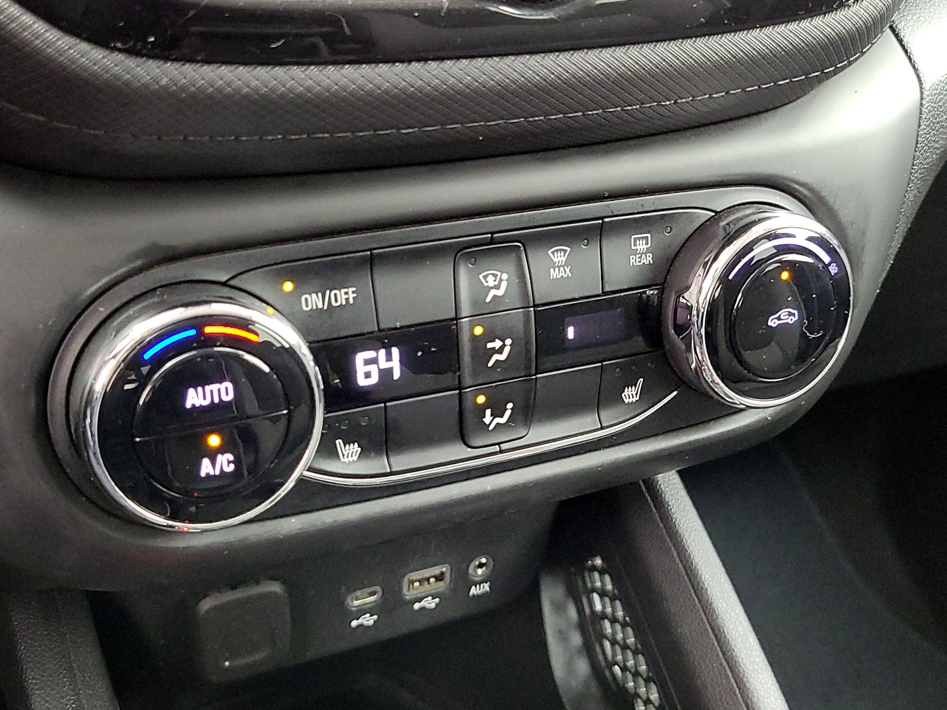 Thumbnail: 2023 Chevrolet TrailBlazer - 16