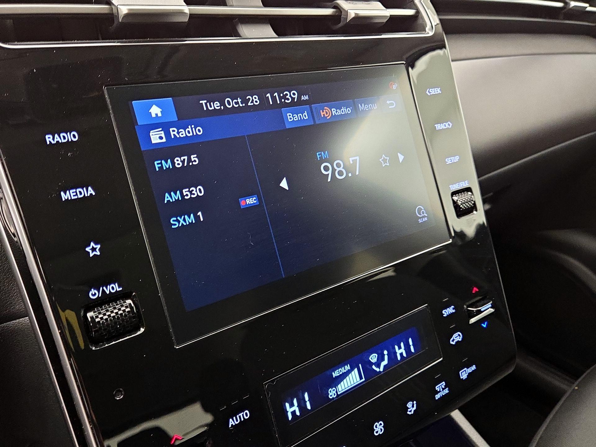 Thumbnail: 2022 Hyundai Tucson - 15