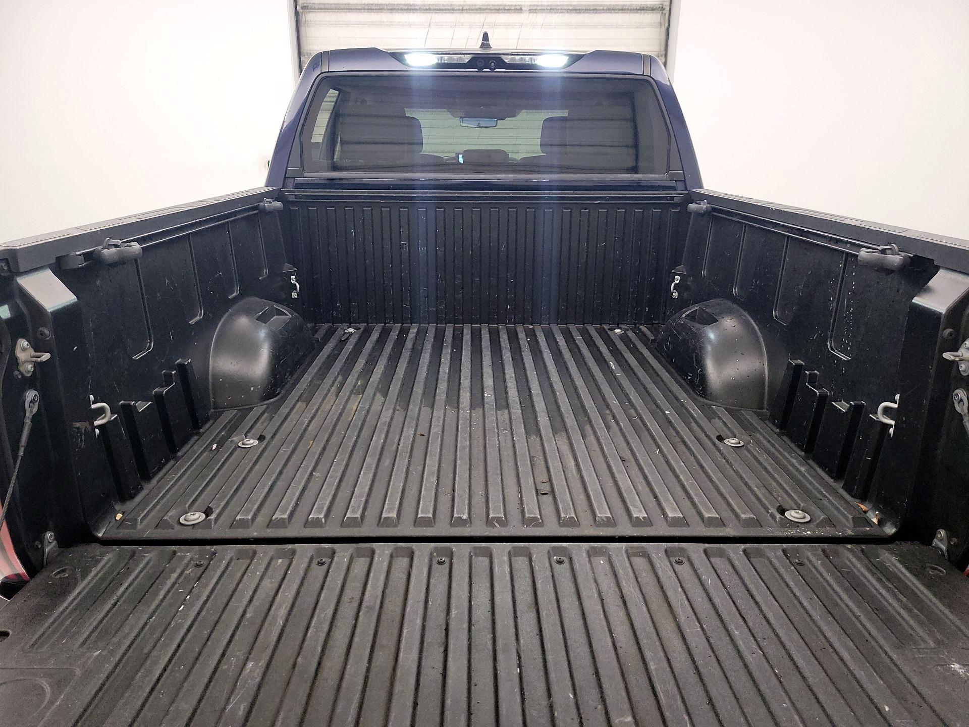 Thumbnail: 2023 Toyota Tundra - 19