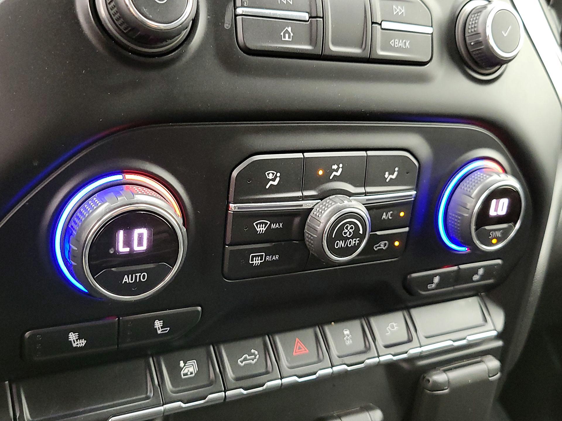 Thumbnail: 2021 Chevrolet Silverado 2500 - 16