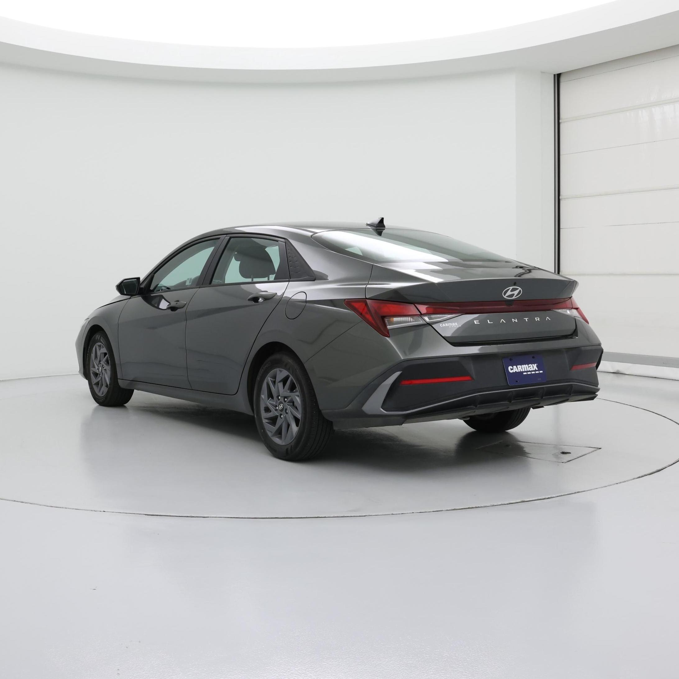 Thumbnail: 2024 Hyundai Elantra - 2