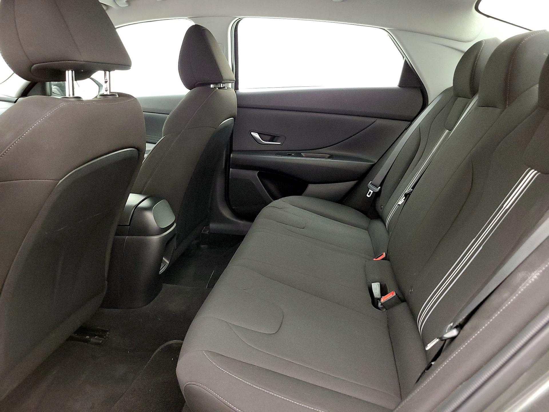 Thumbnail: 2024 Hyundai Elantra - 20