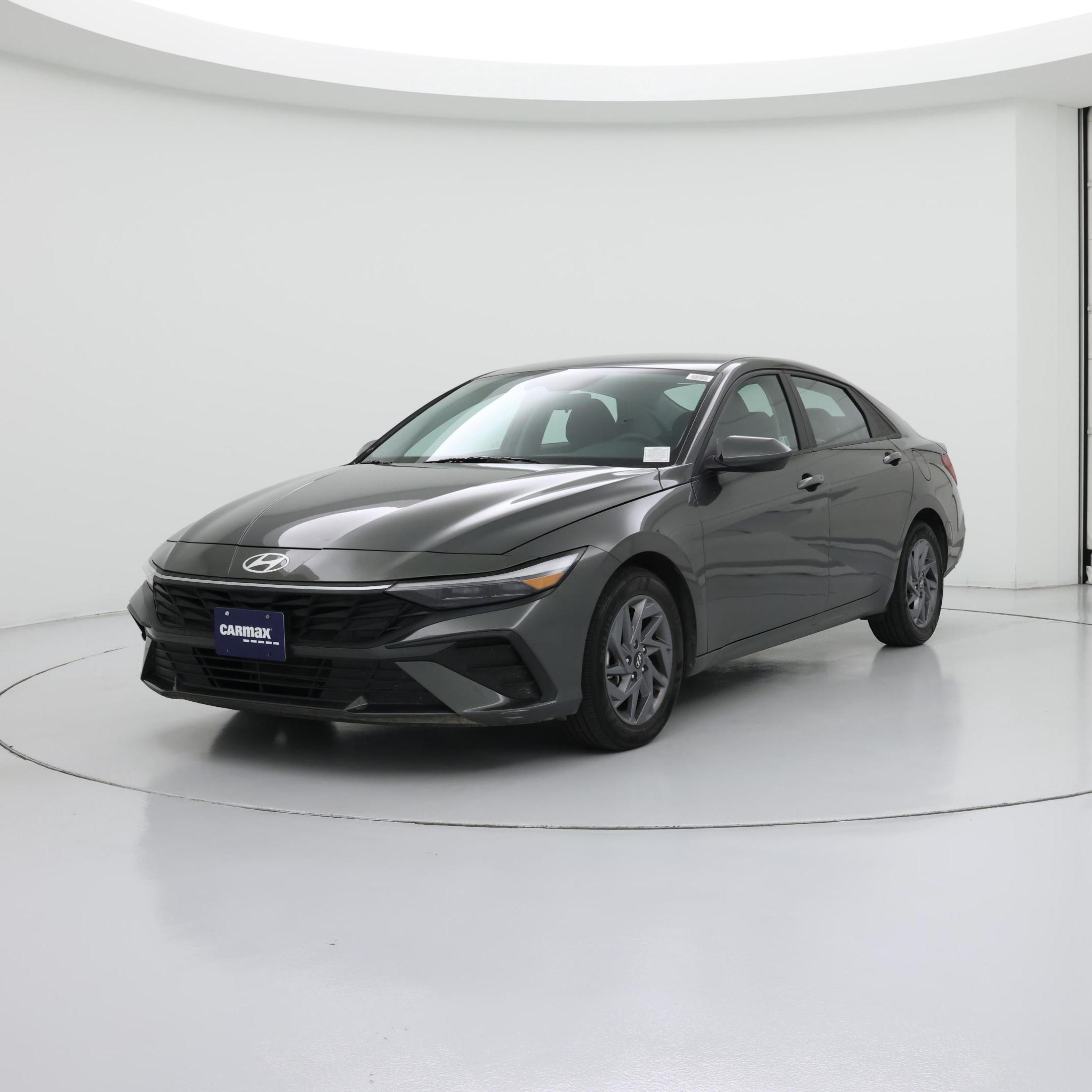 Thumbnail: 2024 Hyundai Elantra - 4