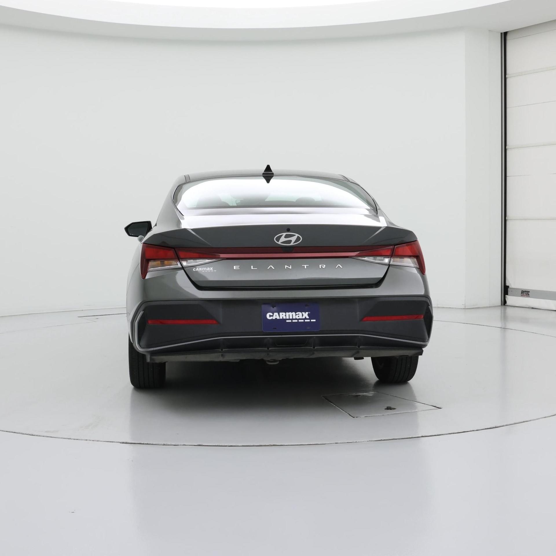 Thumbnail: 2024 Hyundai Elantra - 6