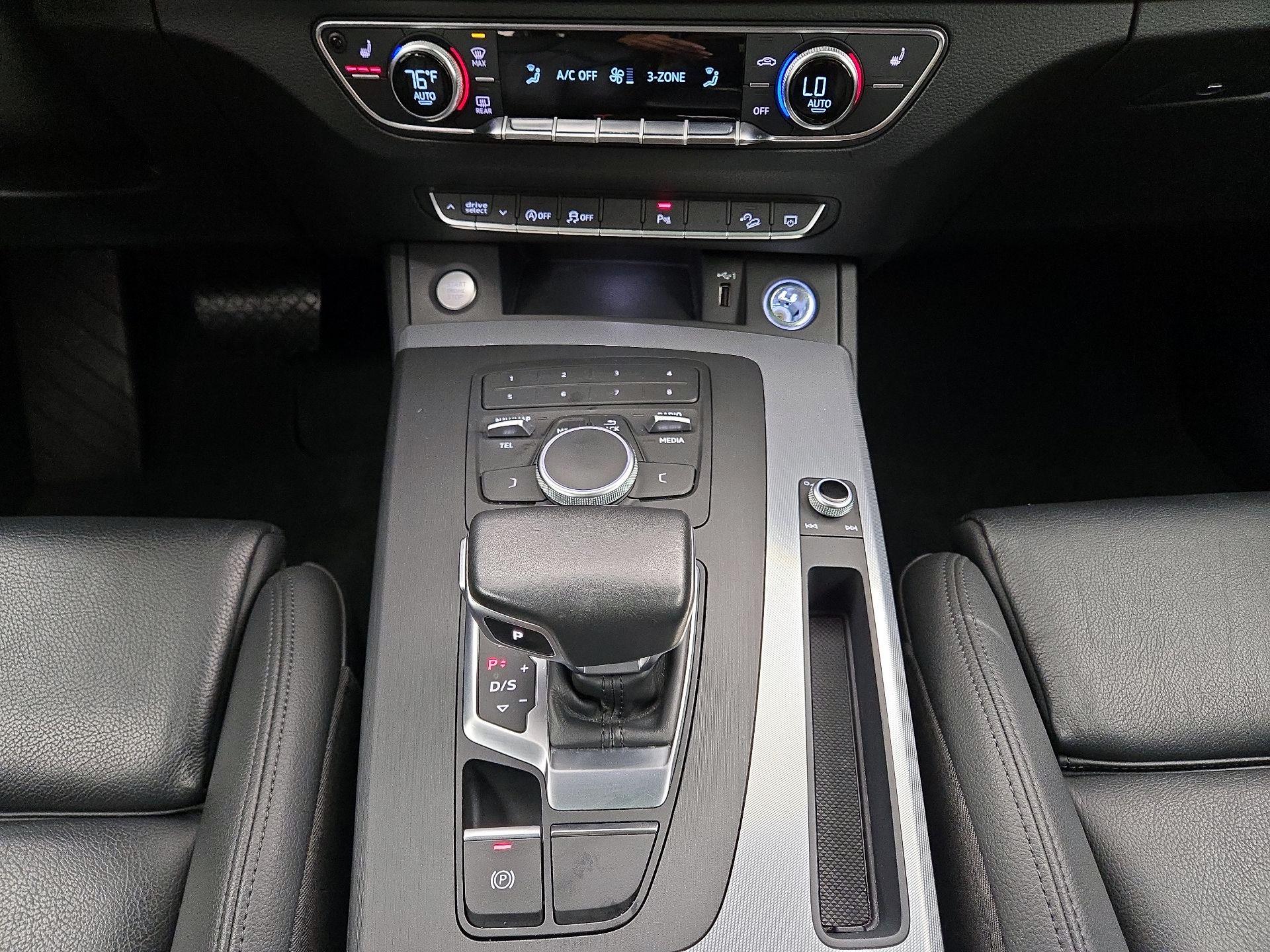 Thumbnail: 2020 Audi Q5 - 17