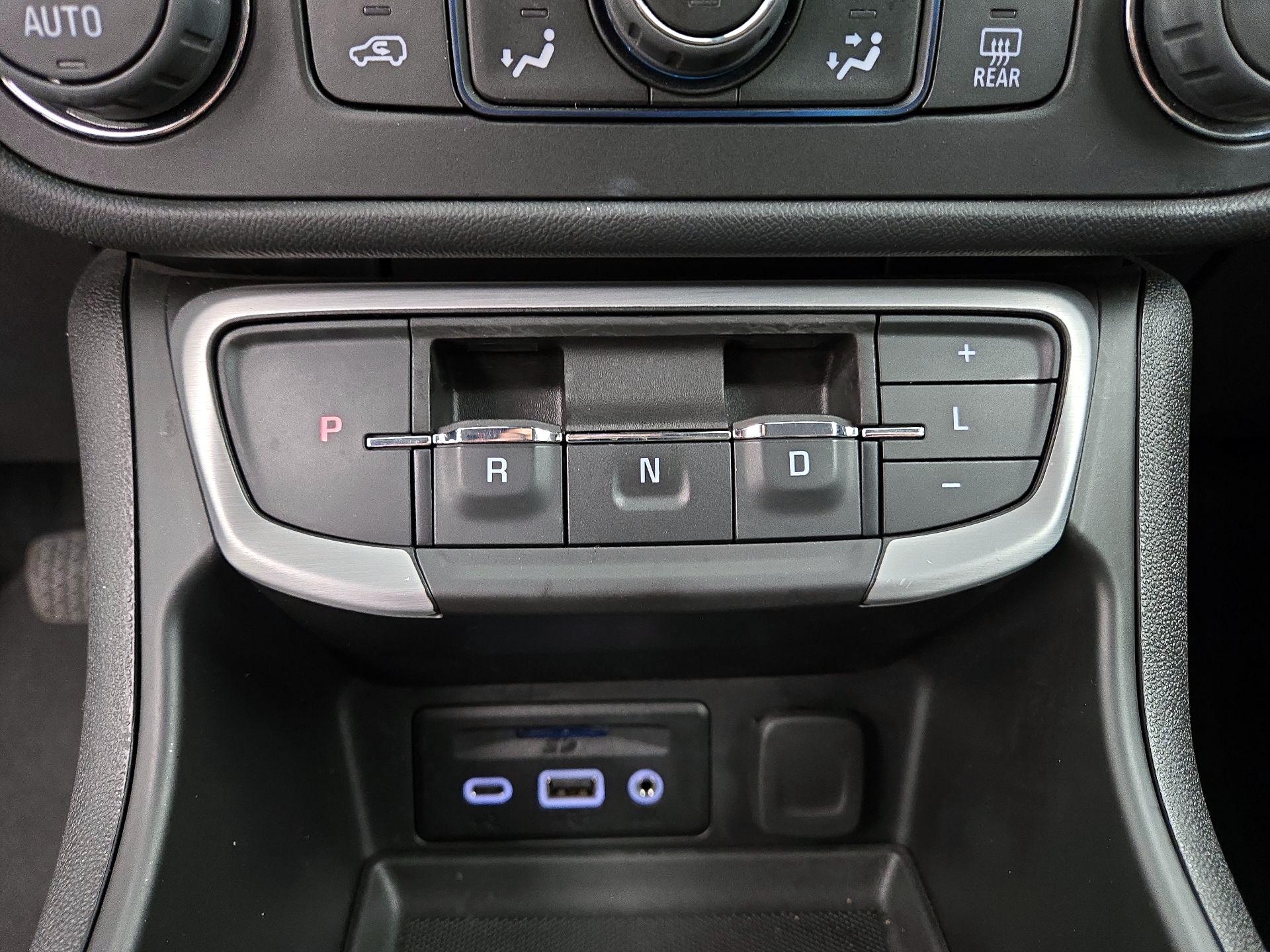 Thumbnail: 2023 GMC Terrain - 17