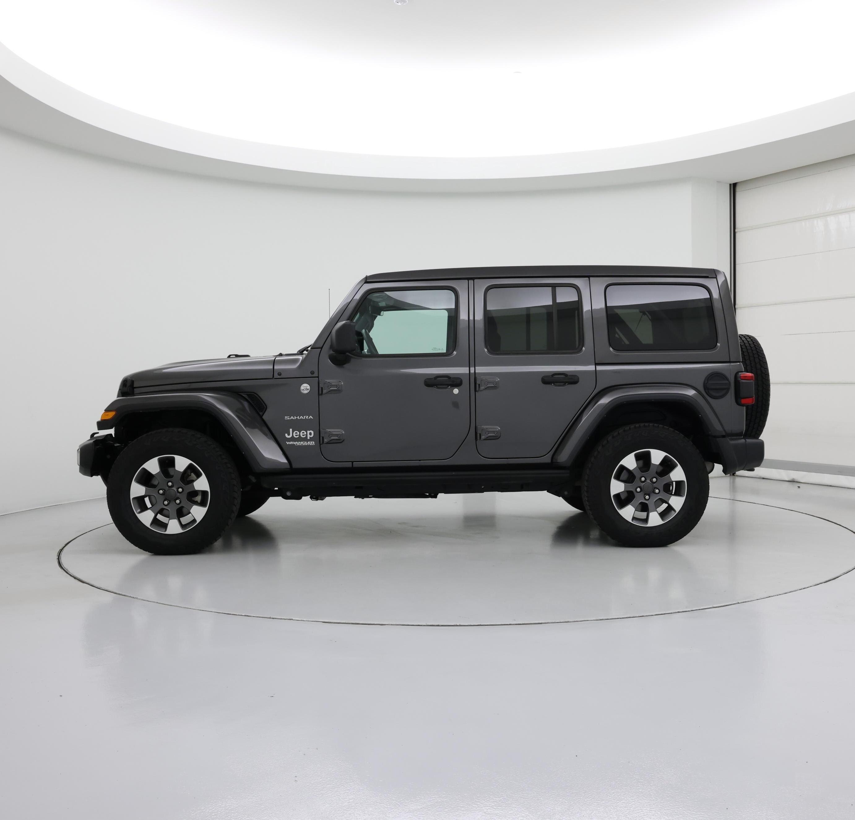 Thumbnail: 2021 Jeep Wrangler - 3