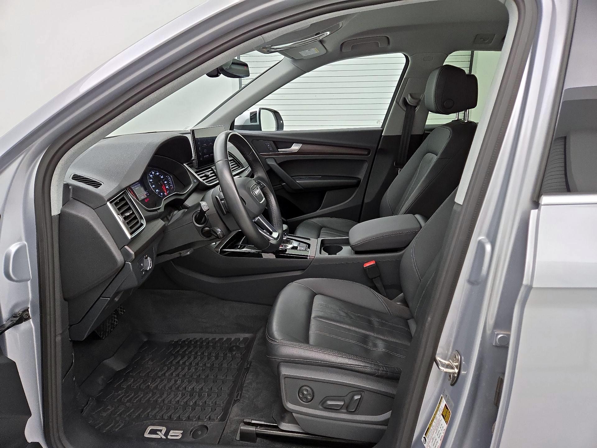 Thumbnail: 2023 Audi Q5 - 11