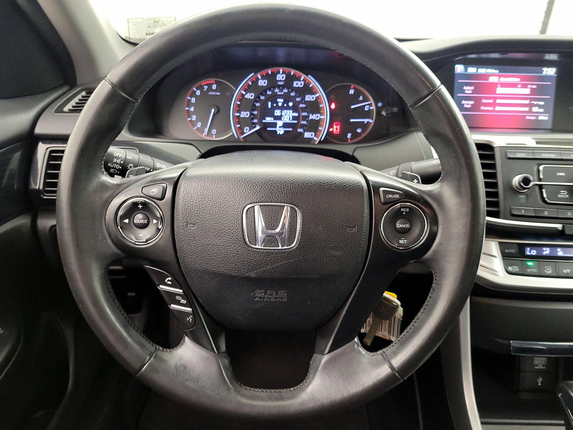 Thumbnail: 2015 Honda Accord - 10
