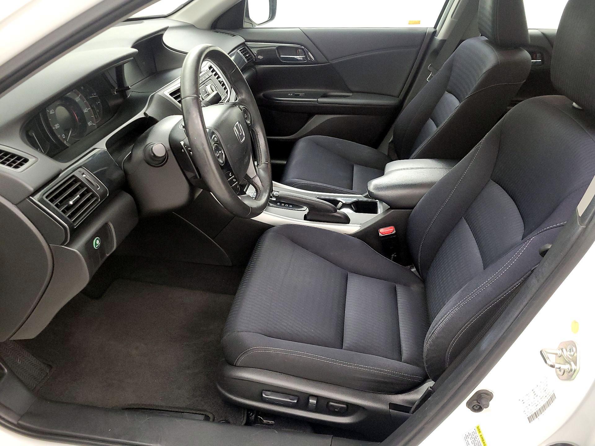 Thumbnail: 2015 Honda Accord - 11