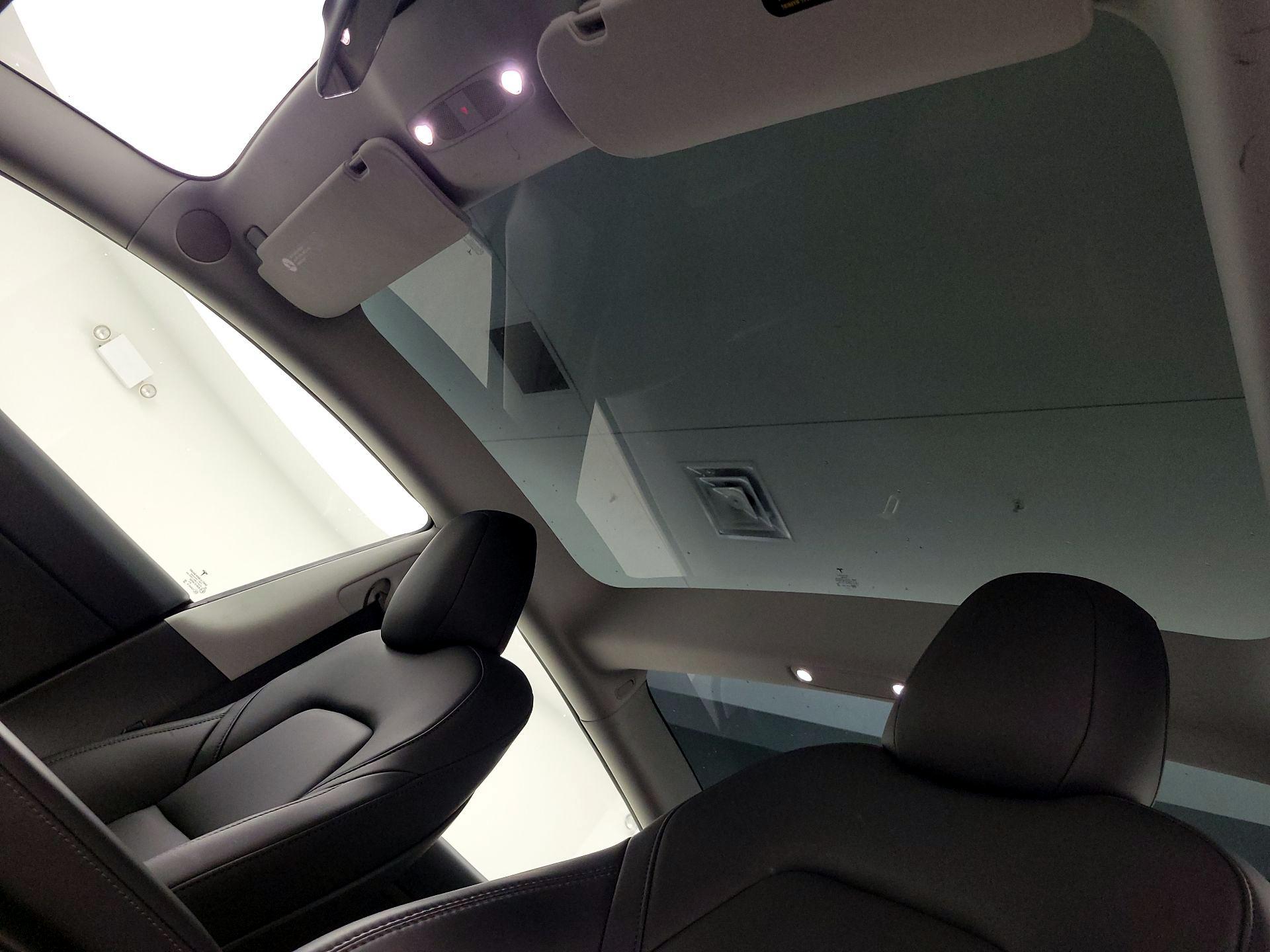 Thumbnail: 2023 Tesla Model 3 - 18