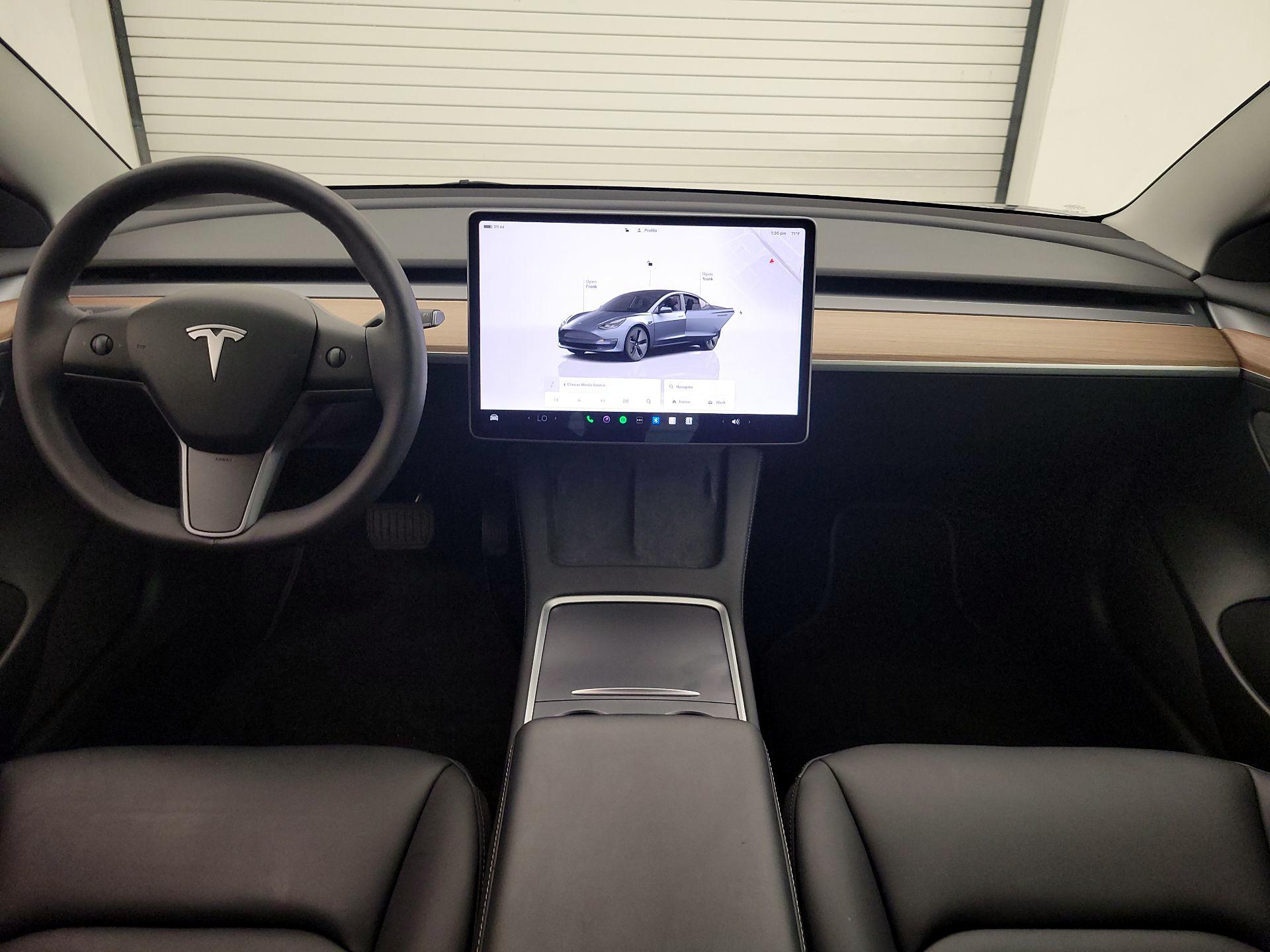 Thumbnail: 2023 Tesla Model 3 - 9