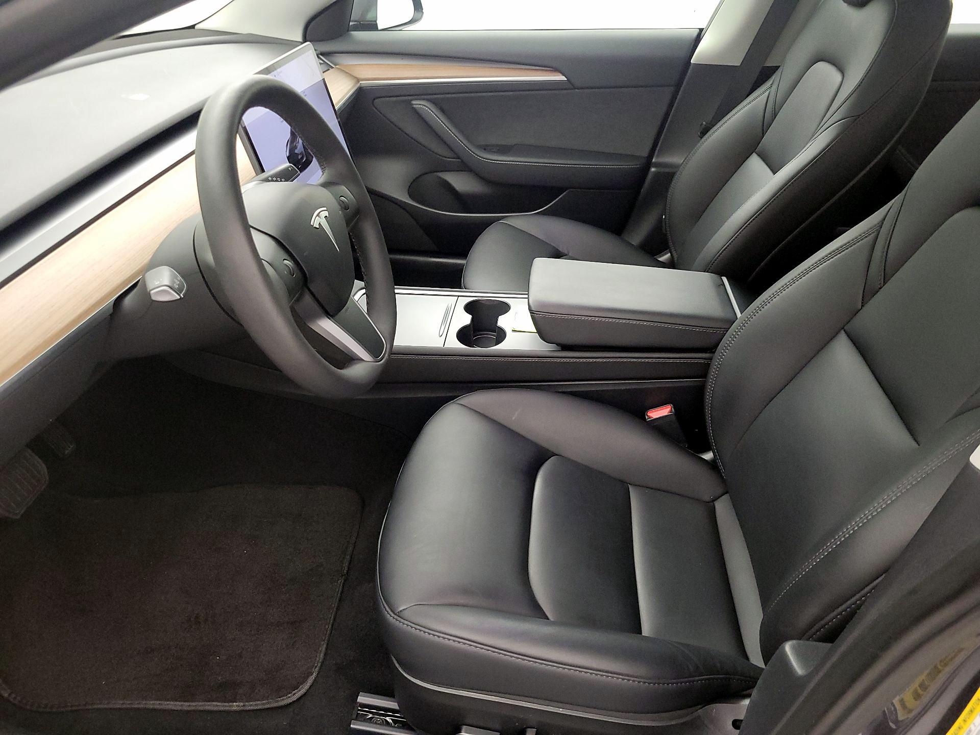 Thumbnail: 2023 Tesla Model 3 - 11