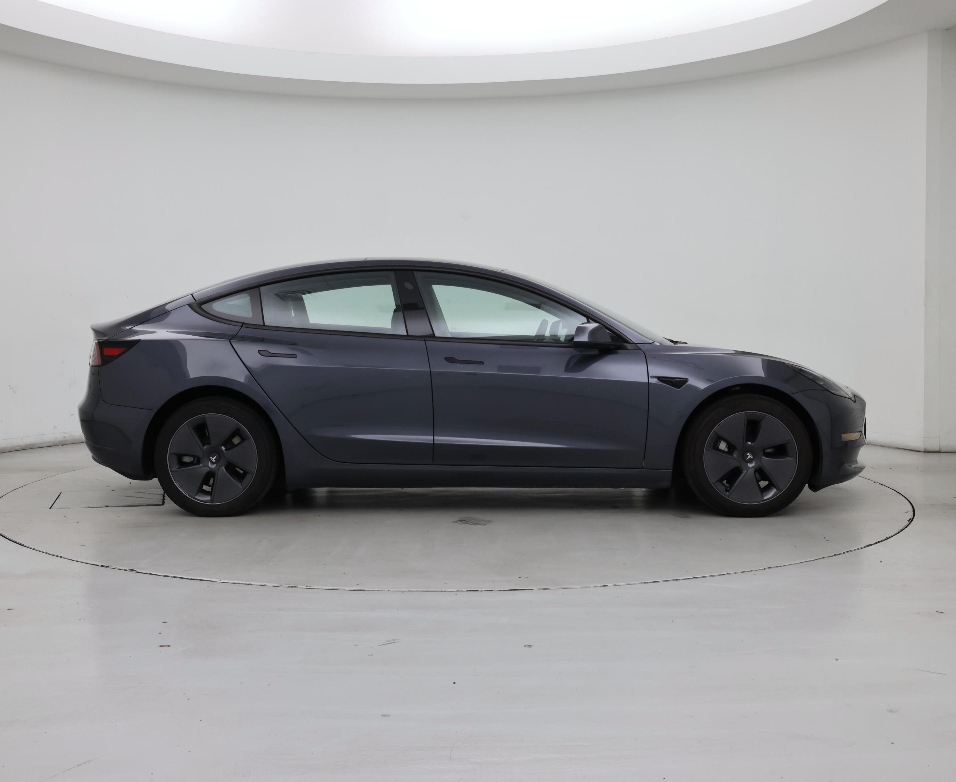 Thumbnail: 2023 Tesla Model 3 - 7
