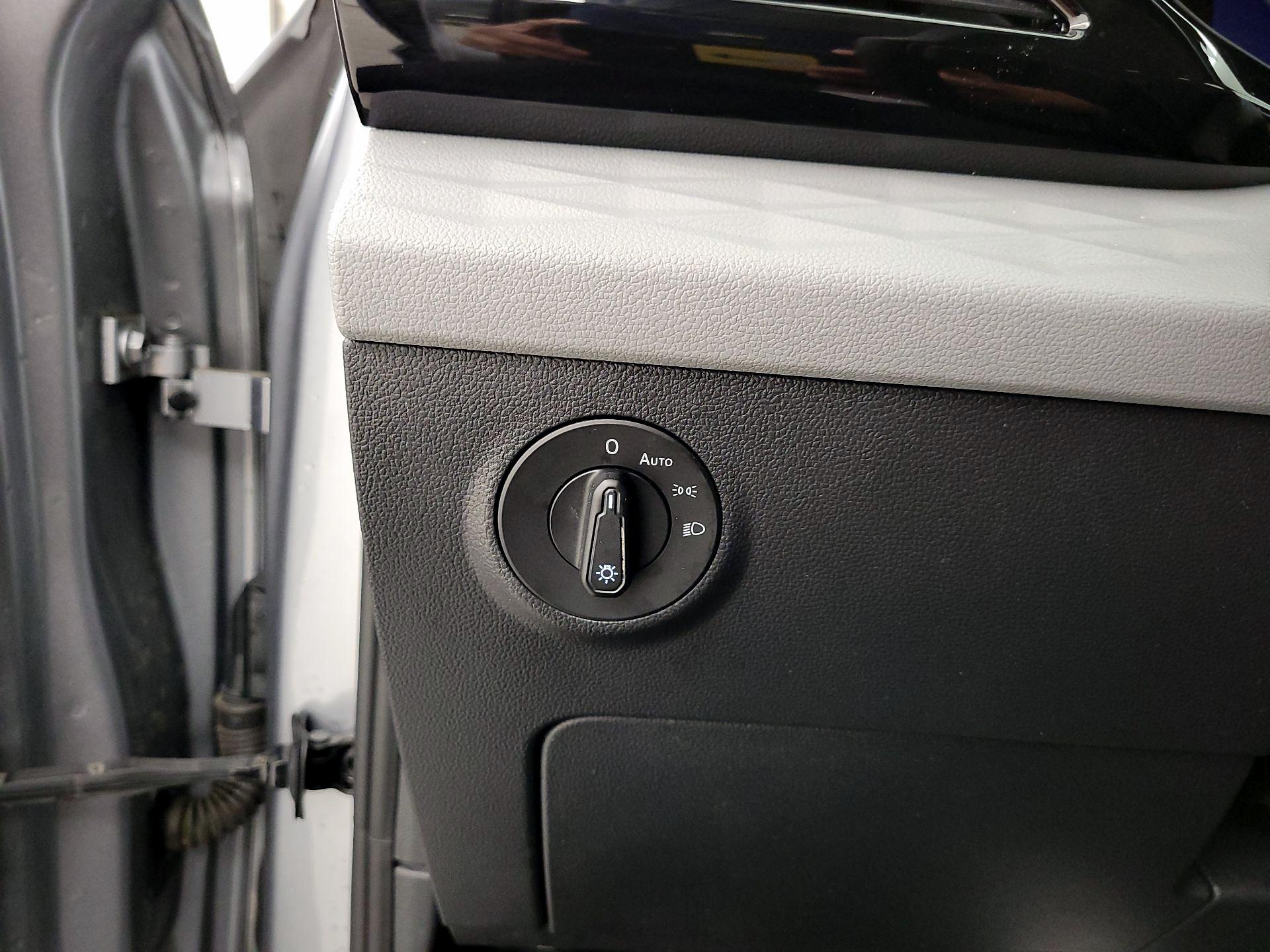 Thumbnail: 2022 Volkswagen Taos - 13