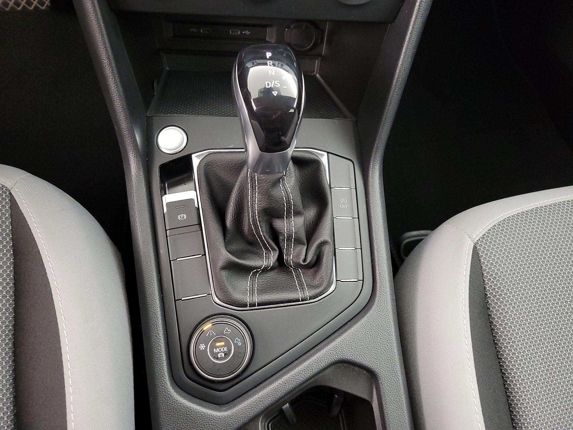 Thumbnail: 2022 Volkswagen Taos - 17