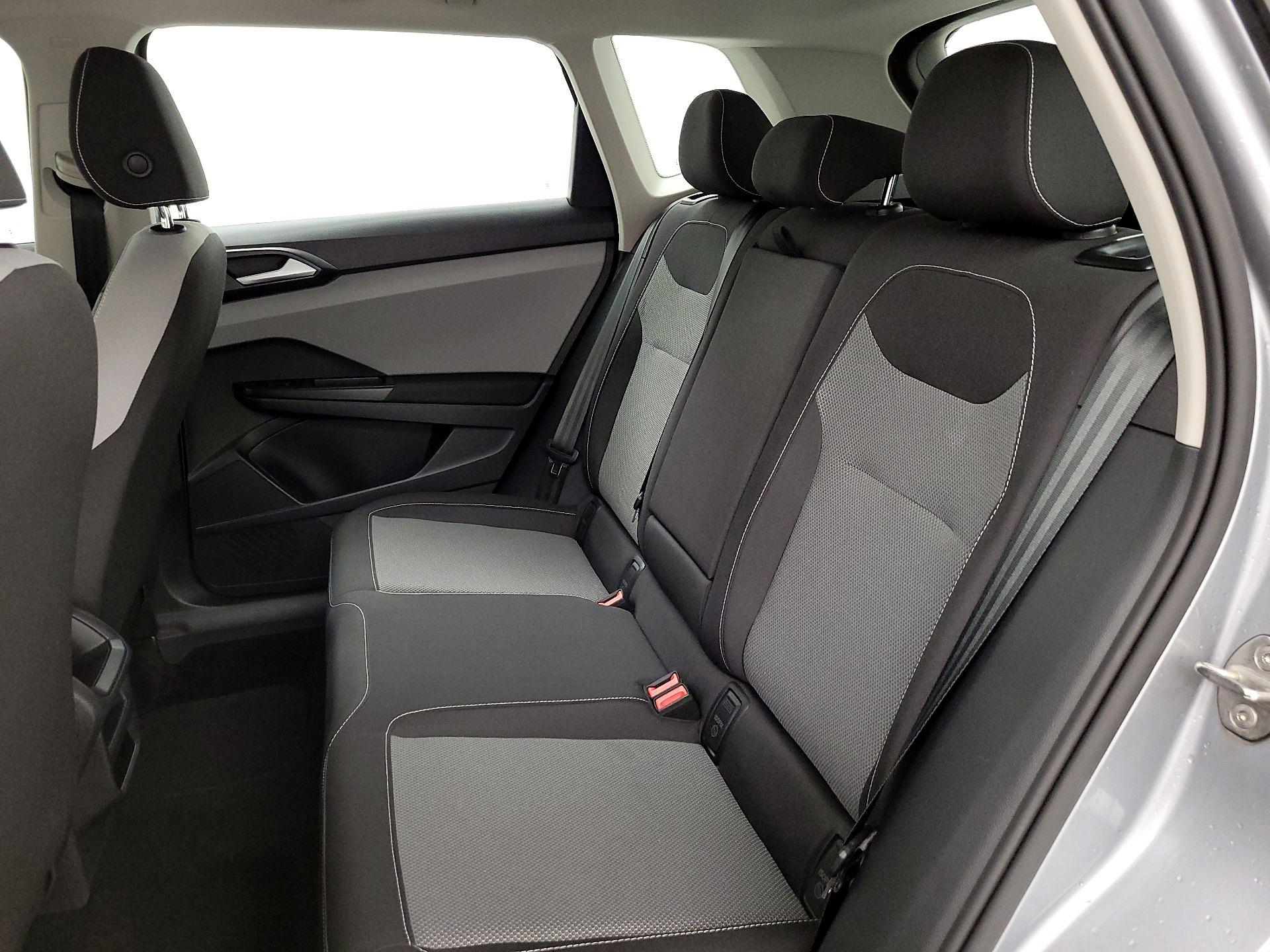 Thumbnail: 2022 Volkswagen Taos - 18