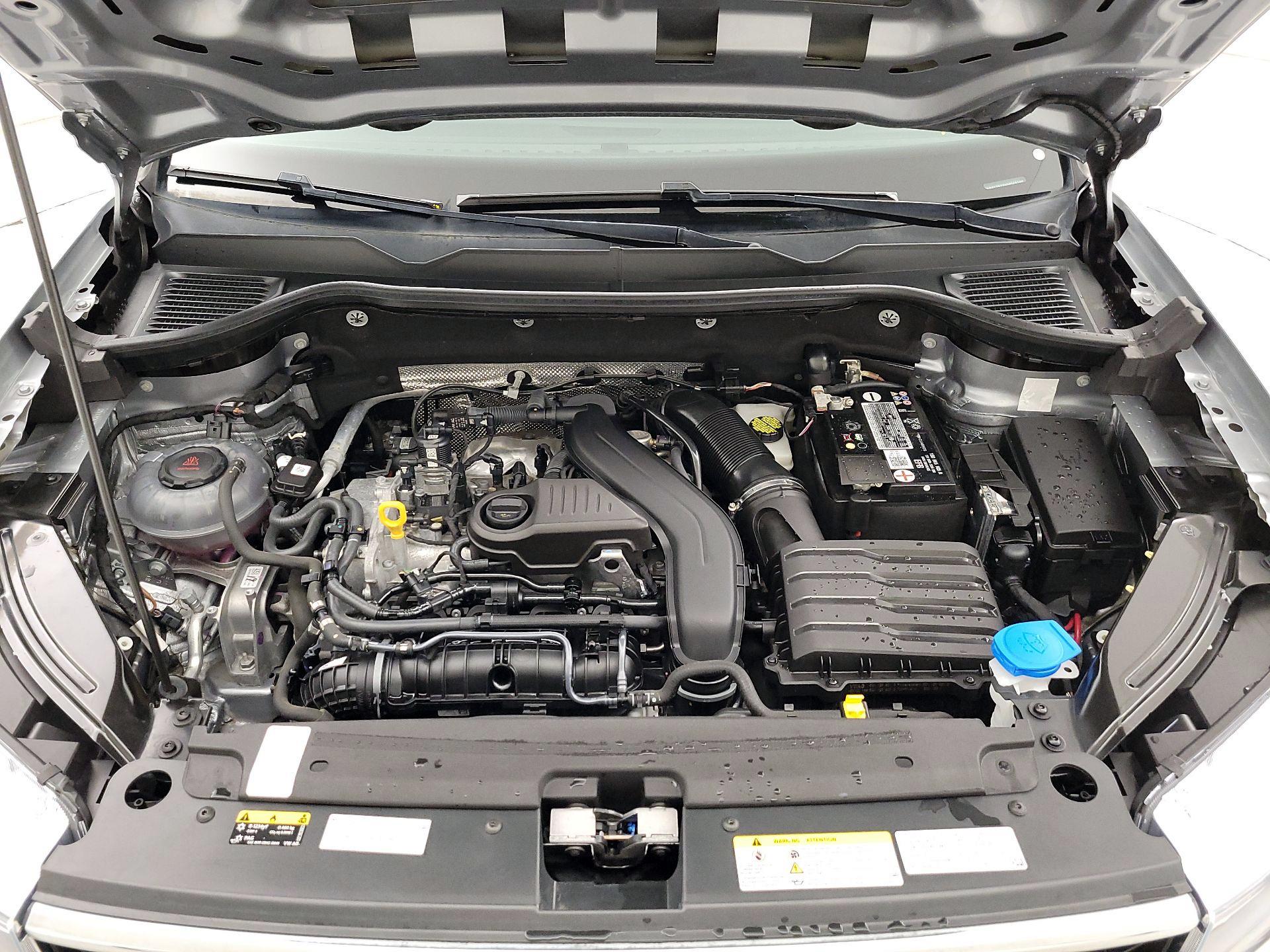 Thumbnail: 2022 Volkswagen Taos - 20