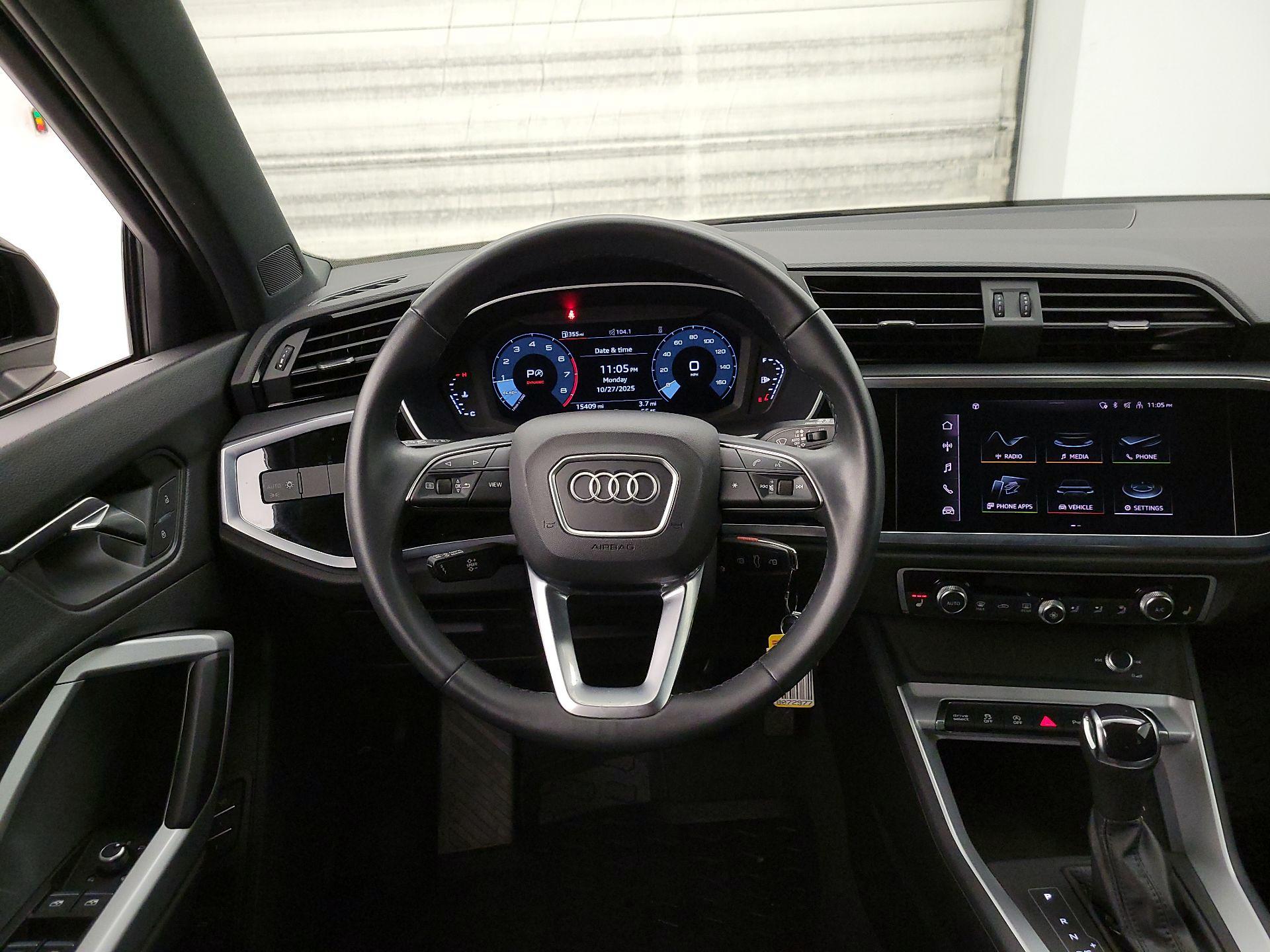 Thumbnail: 2022 Audi Q3 - 10