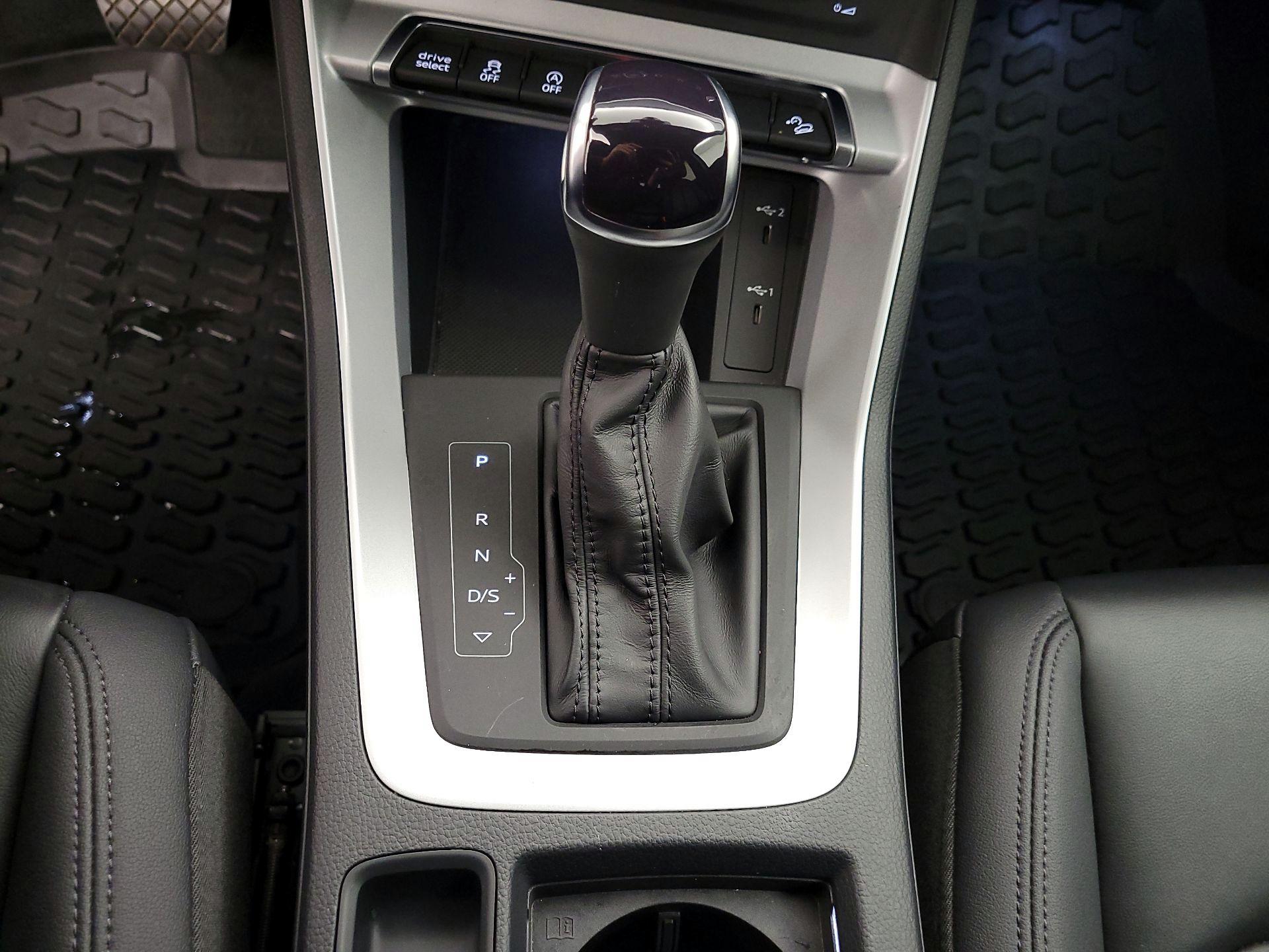 Thumbnail: 2022 Audi Q3 - 17