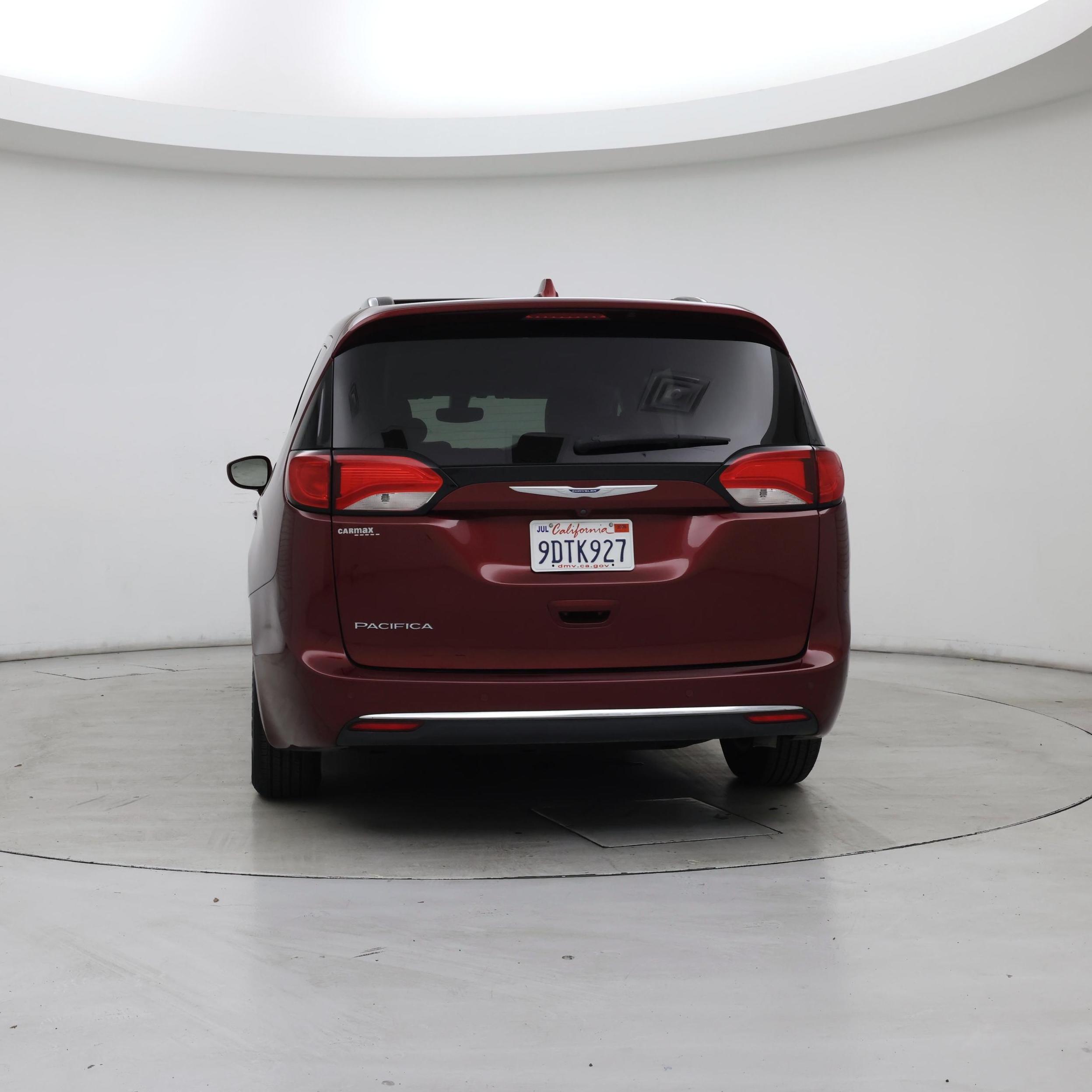 Thumbnail: 2018 Chrysler Pacifica - 6