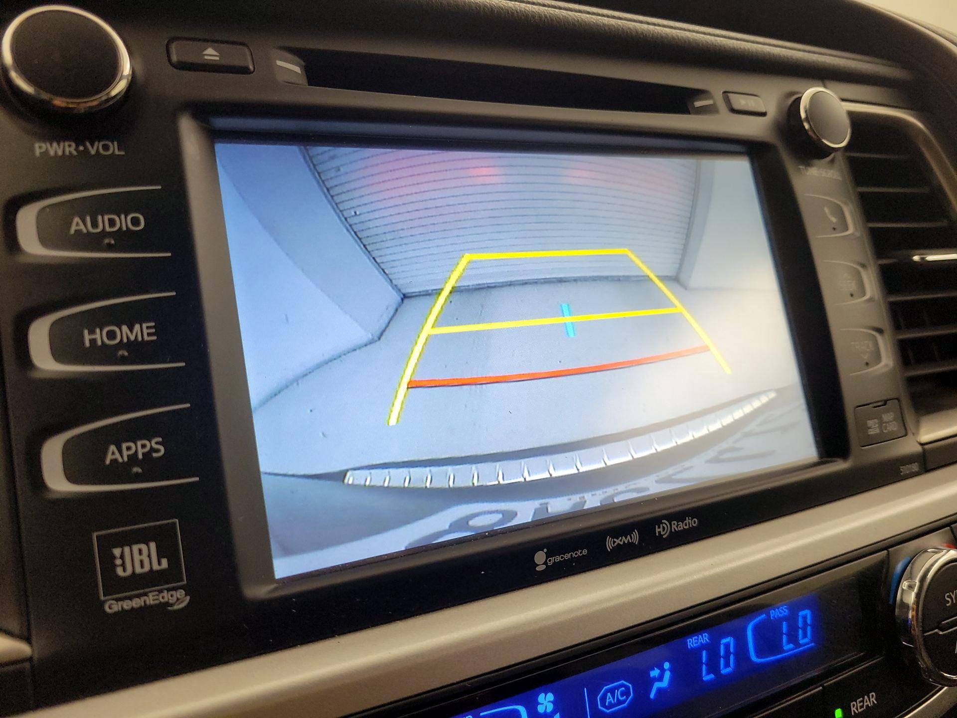 Thumbnail: 2017 Toyota Highlander - 15