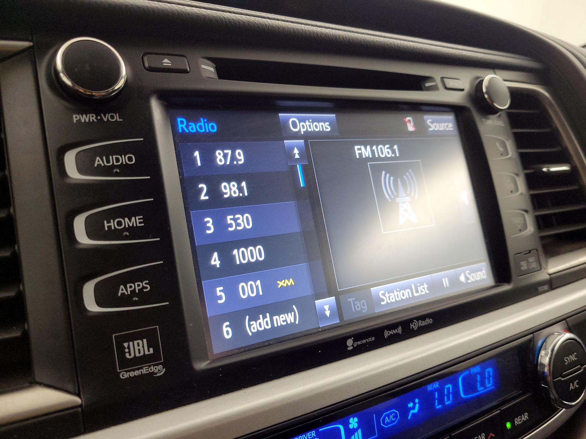 Thumbnail: 2017 Toyota Highlander - 16