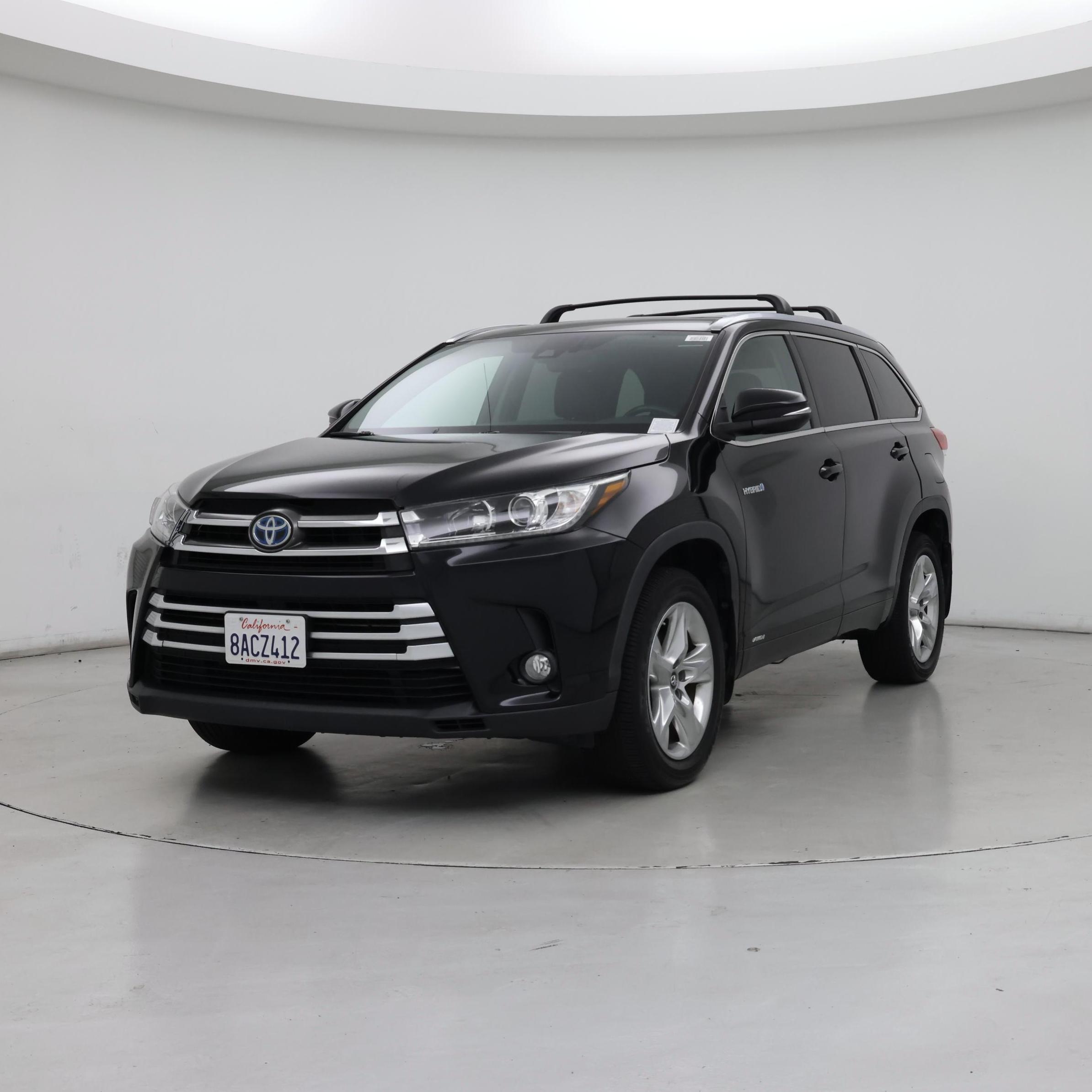 Thumbnail: 2017 Toyota Highlander - 4