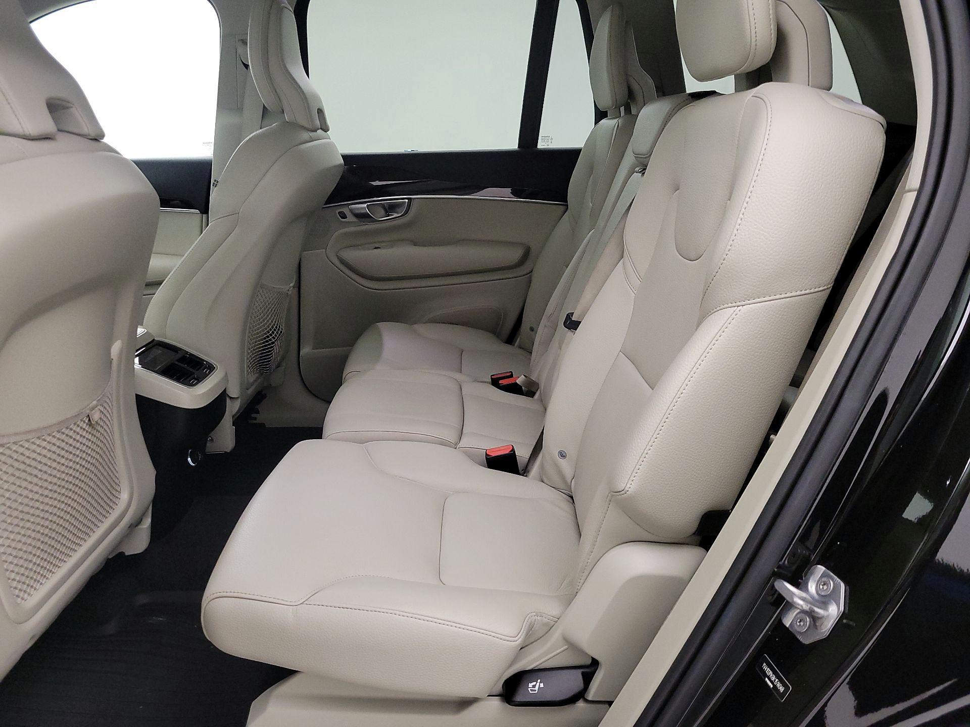 Thumbnail: 2019 Volvo XC90 - 20