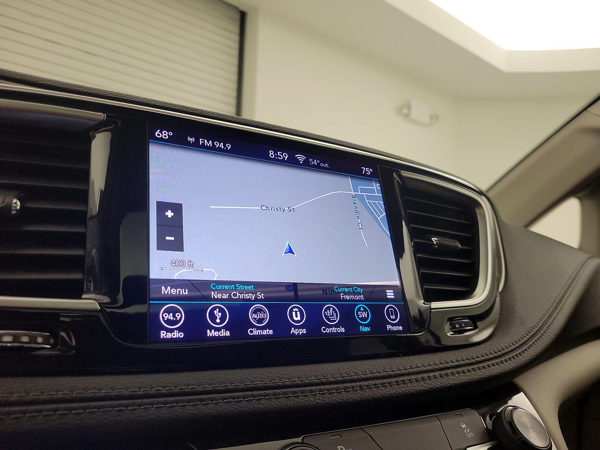 Thumbnail: 2018 Chrysler Pacifica - 14