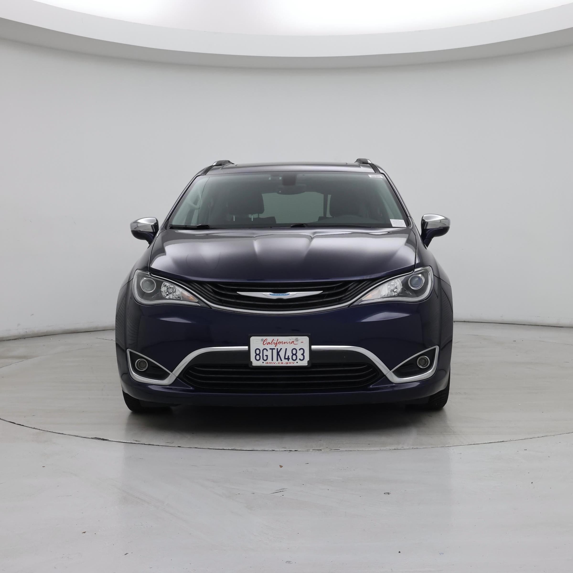 Thumbnail: 2018 Chrysler Pacifica - 5