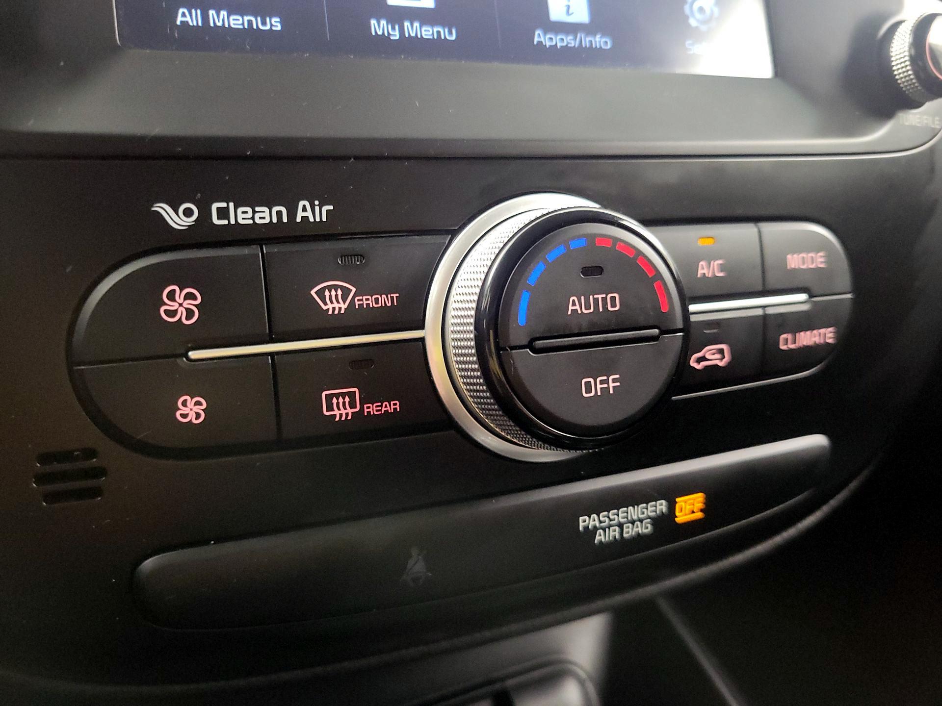 Thumbnail: 2018 Kia Soul - 16