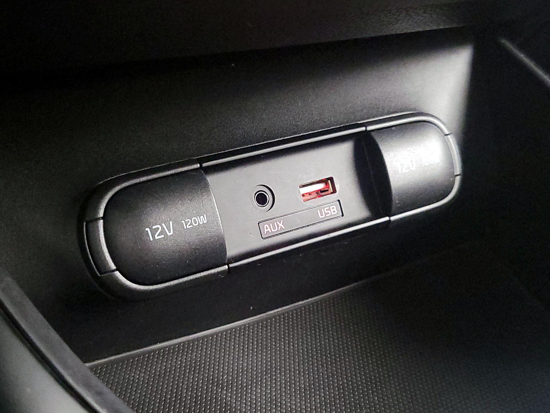 Thumbnail: 2018 Kia Soul - 18