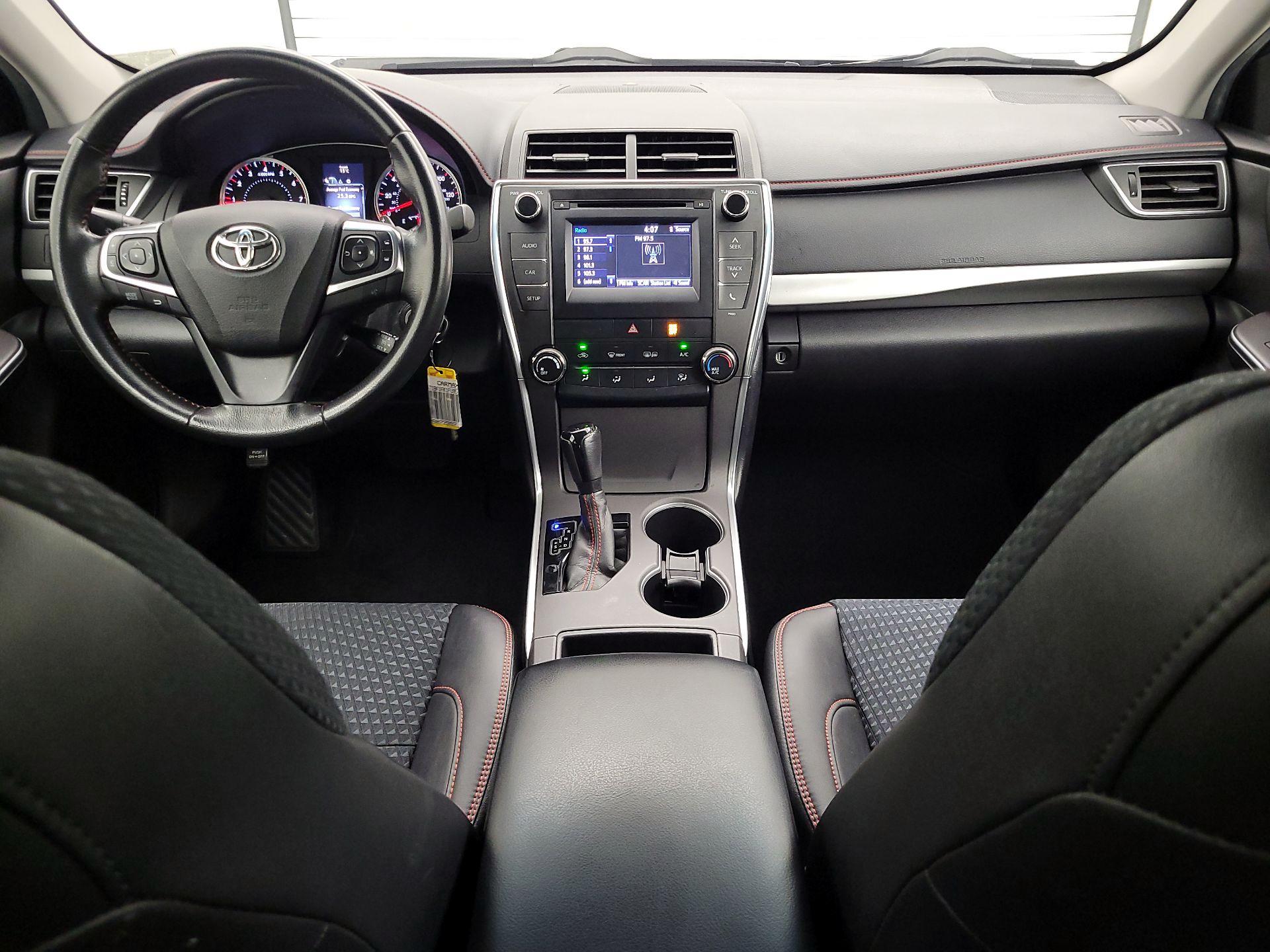 Thumbnail: 2015 Toyota Camry - 9