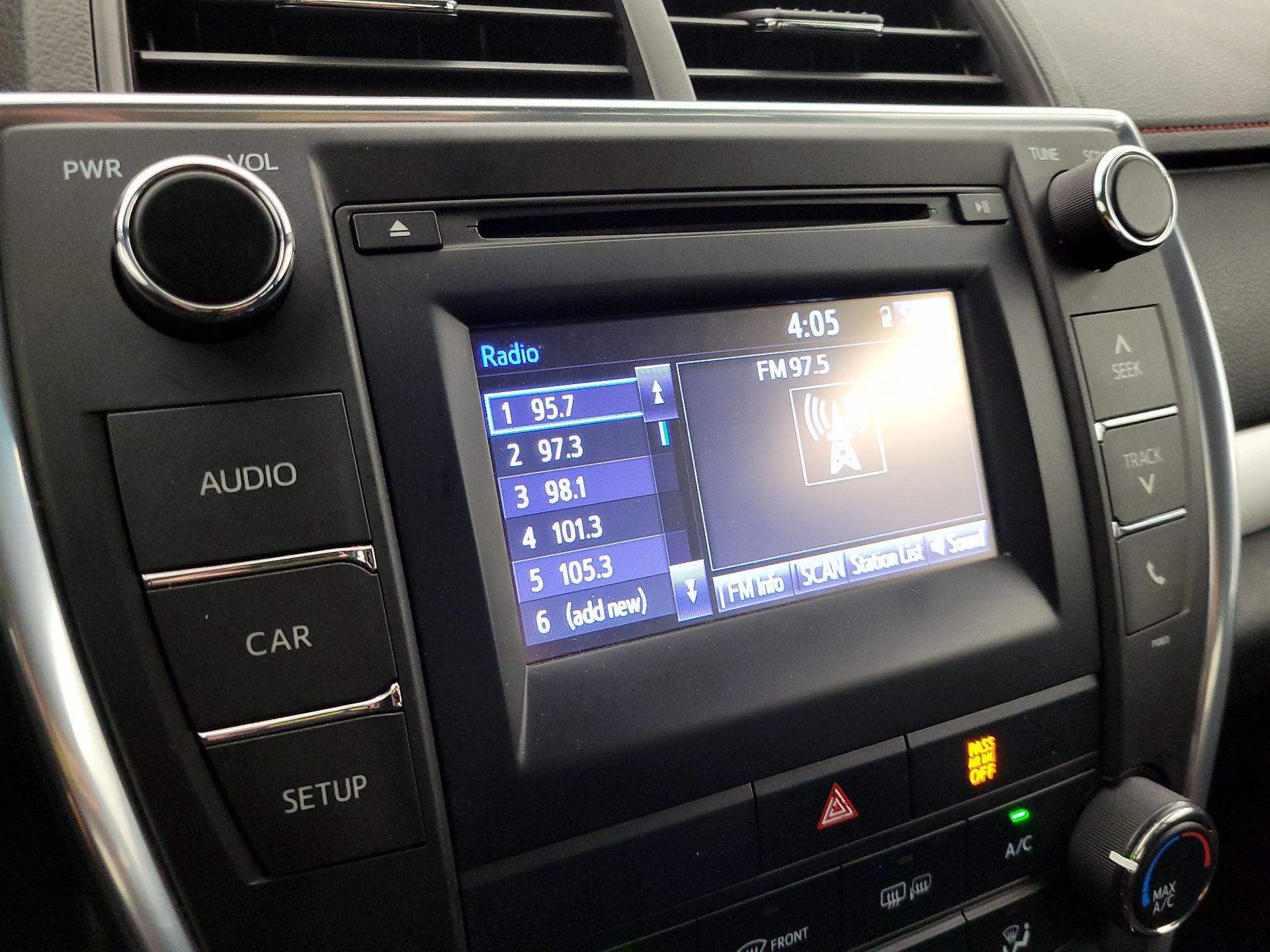 Thumbnail: 2015 Toyota Camry - 15