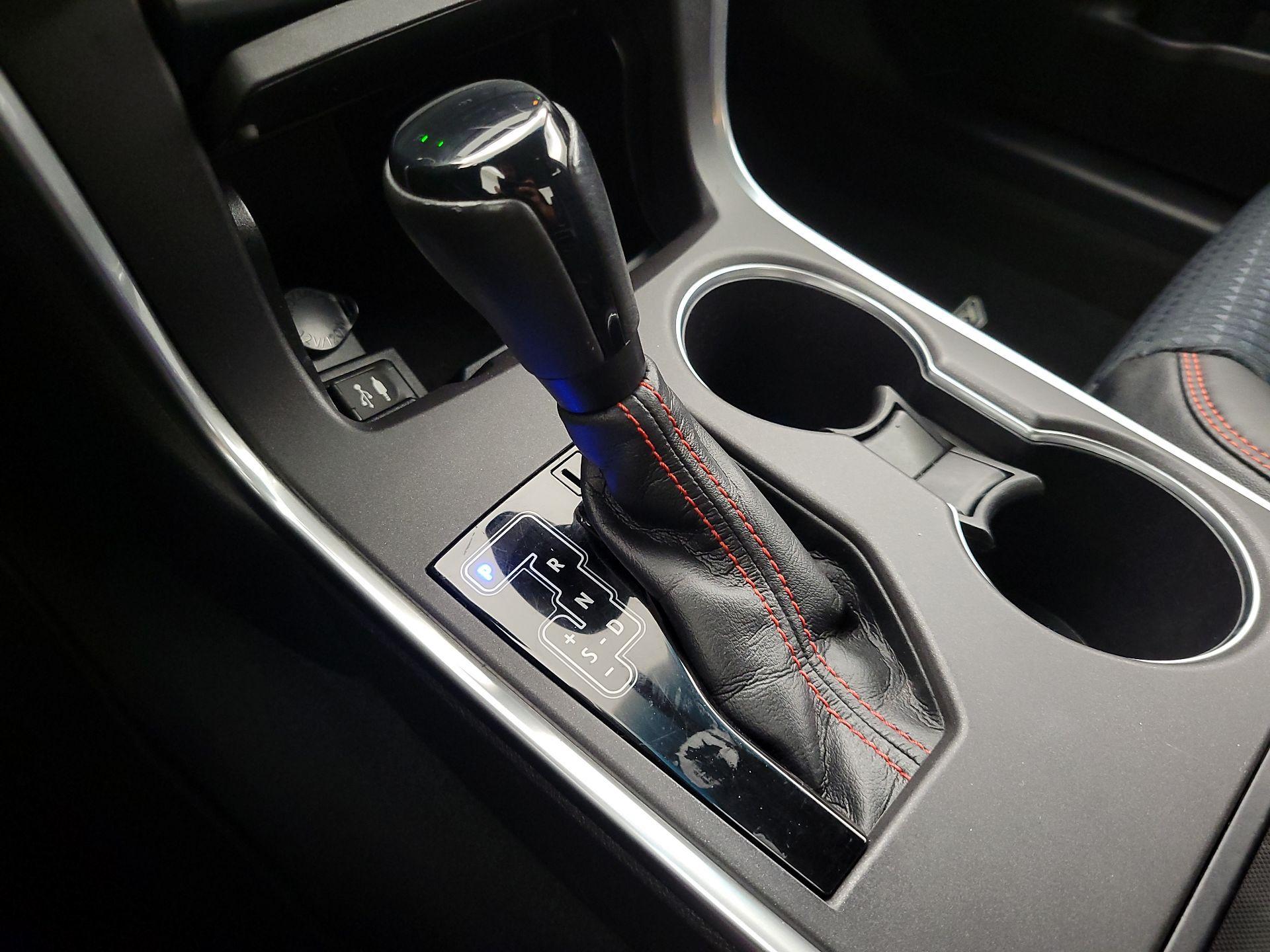 Thumbnail: 2015 Toyota Camry - 17