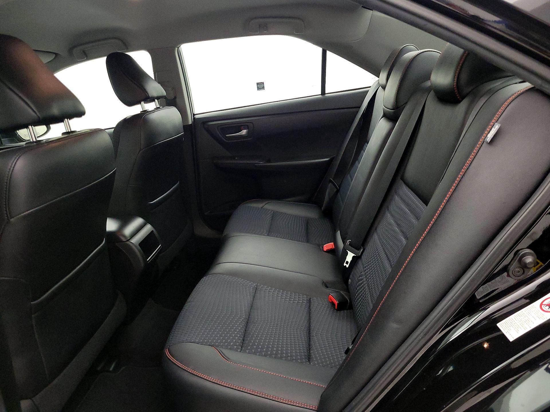 Thumbnail: 2015 Toyota Camry - 19