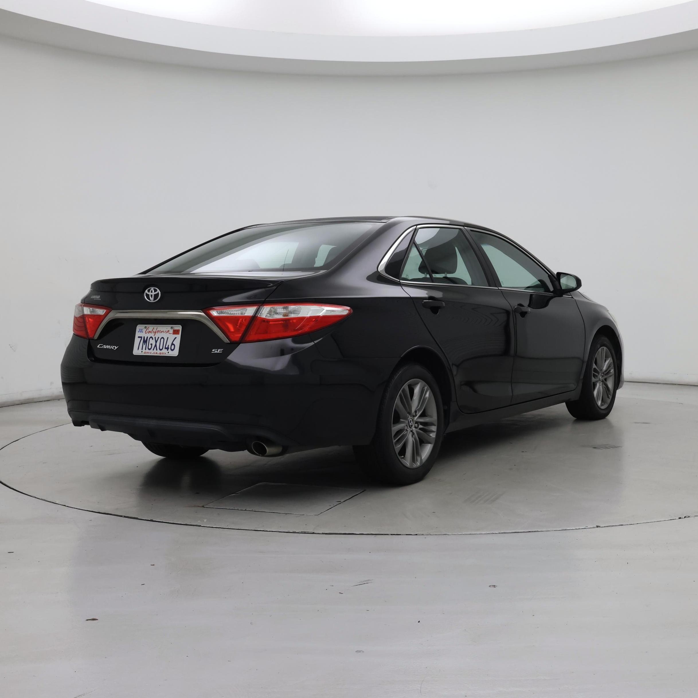 Thumbnail: 2015 Toyota Camry - 8