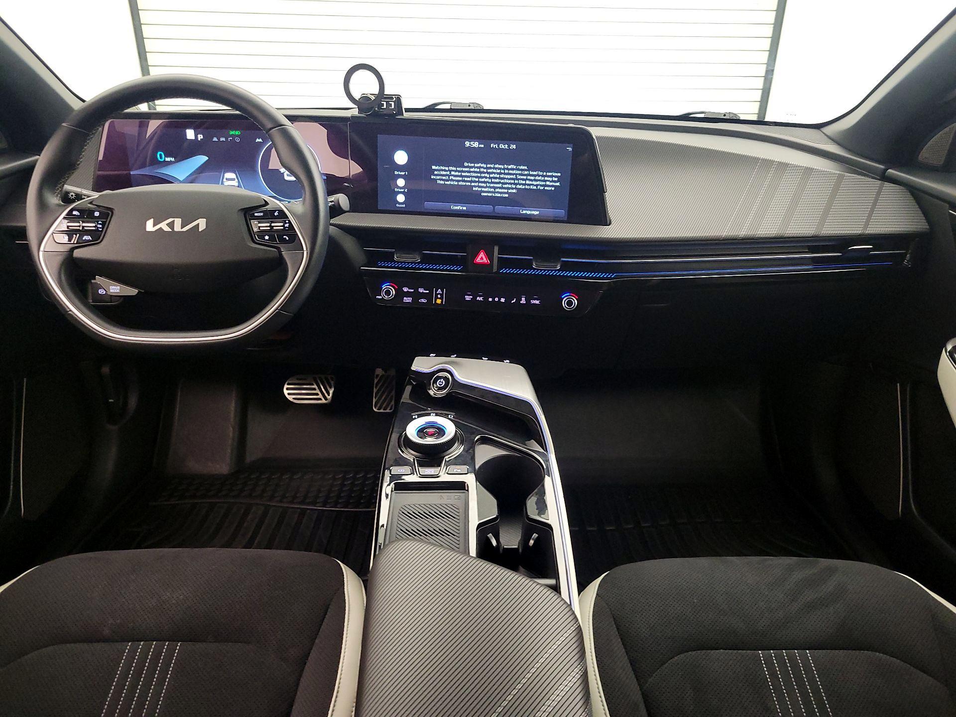 Thumbnail: 2023 Kia EV6 - 9