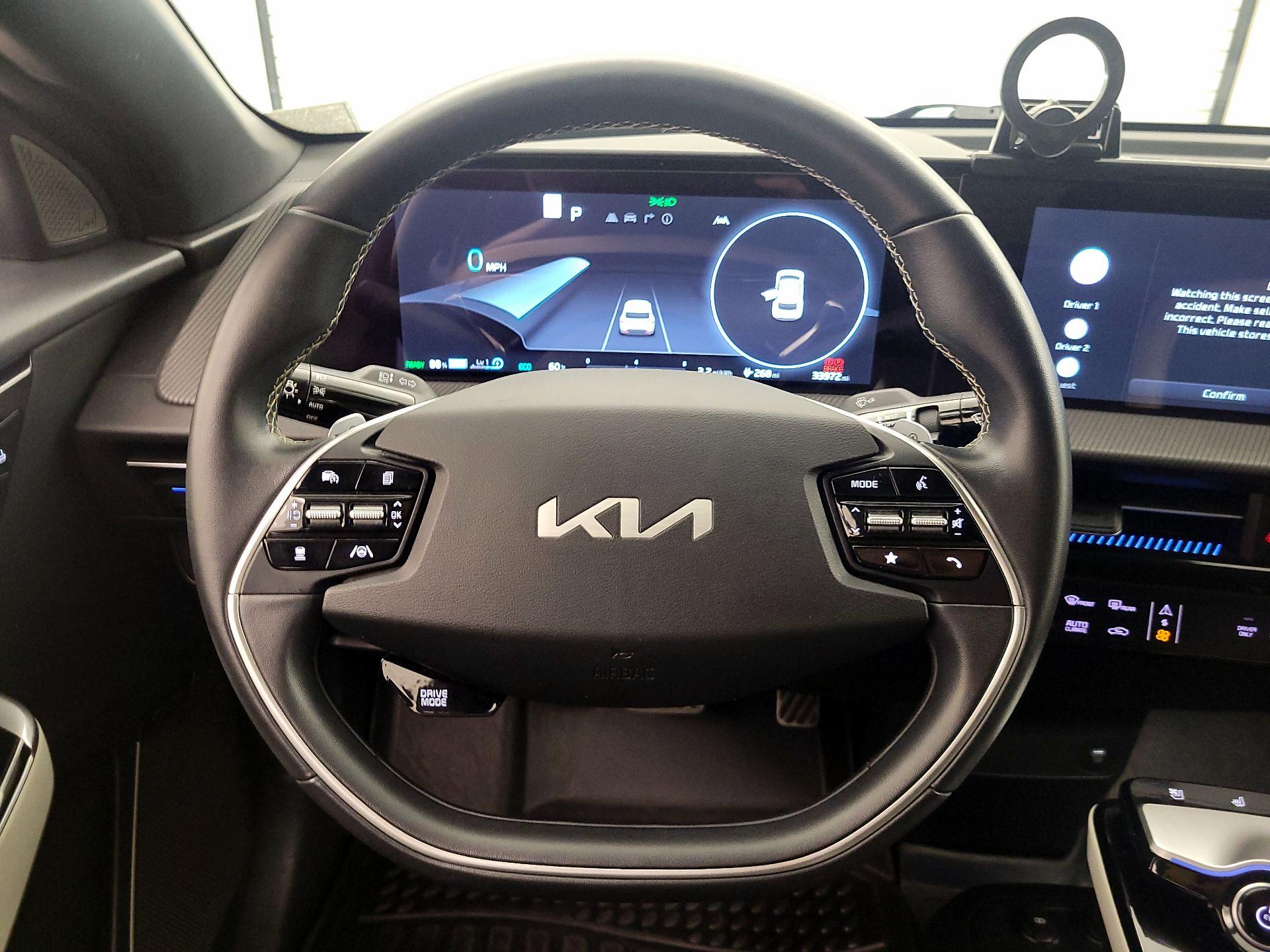 Thumbnail: 2023 Kia EV6 - 10