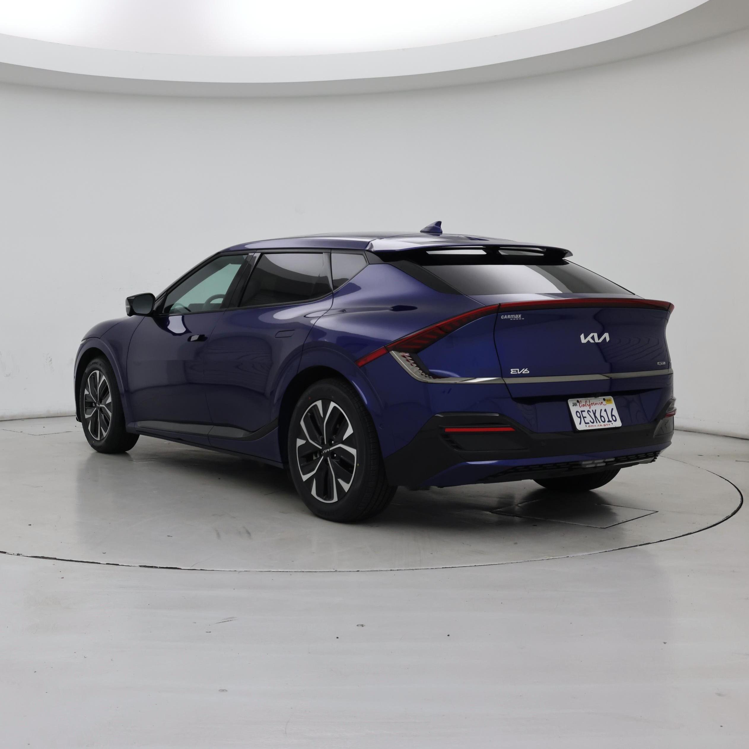 Thumbnail: 2023 Kia EV6 - 2