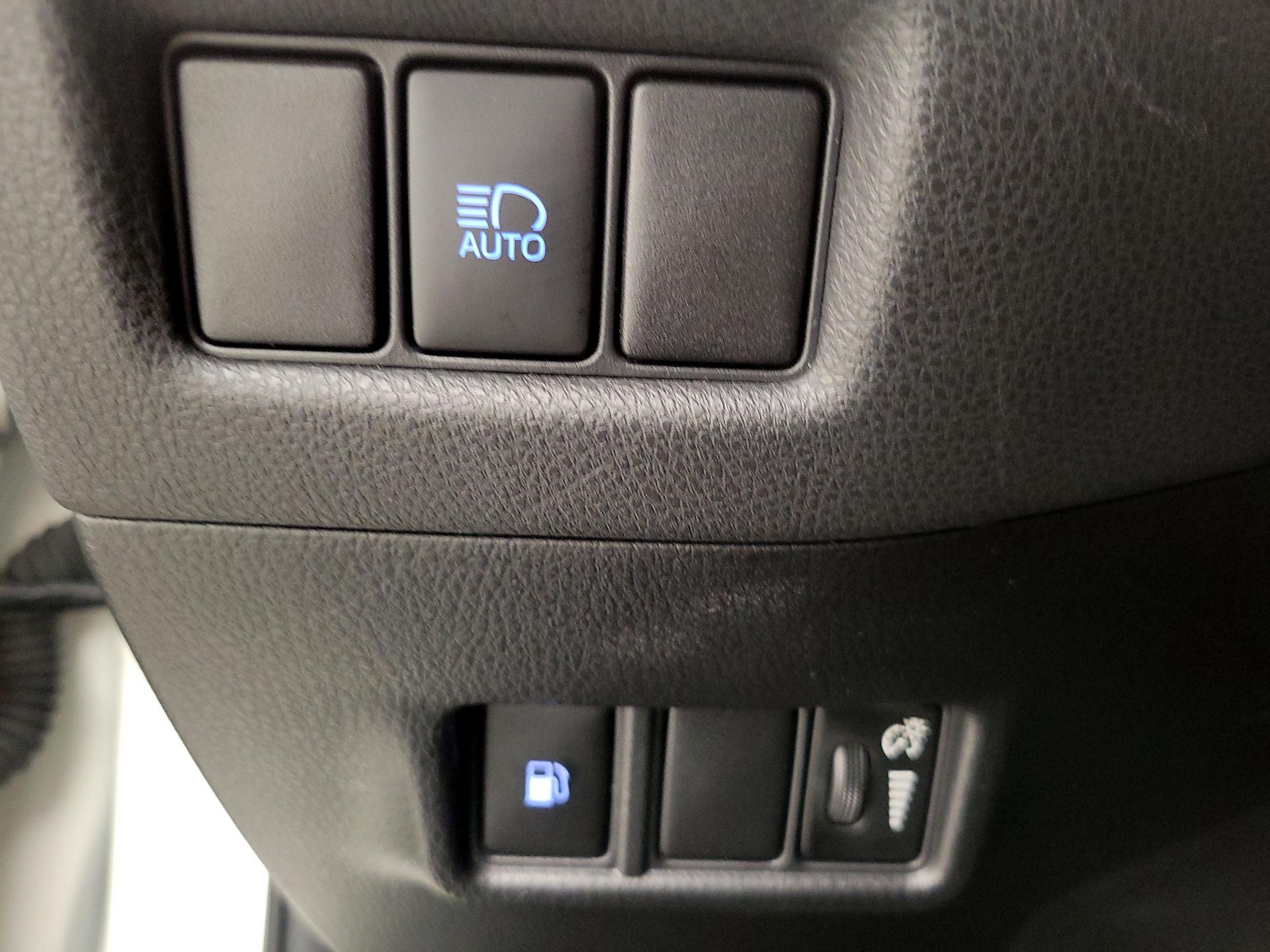 Thumbnail: 2019 Toyota C-HR - 13