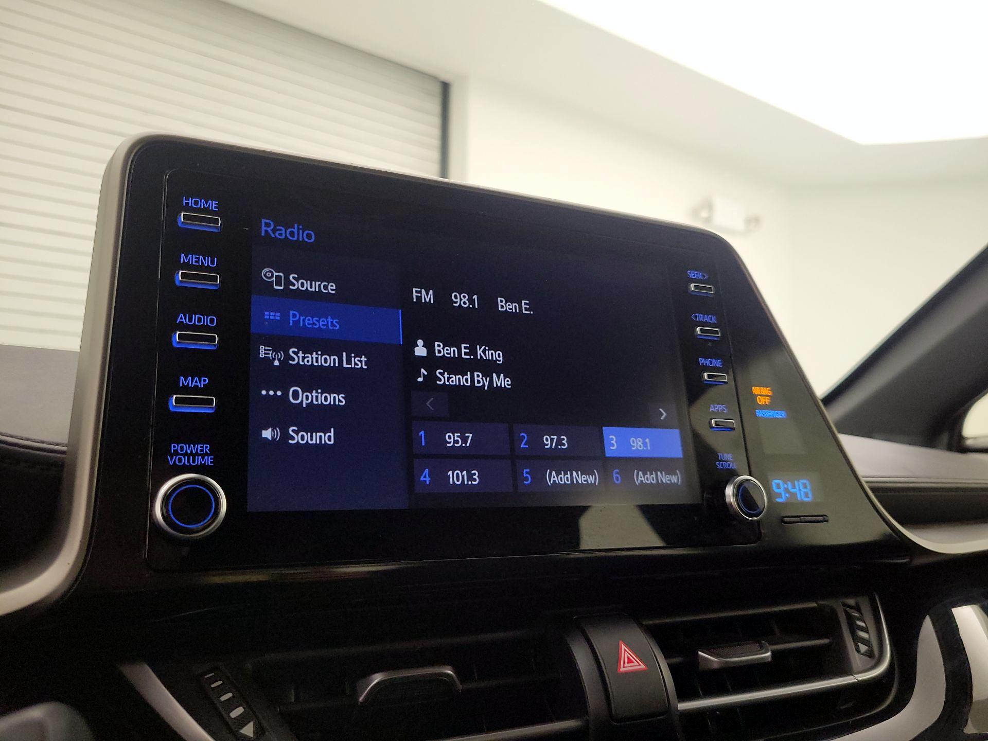 Thumbnail: 2019 Toyota C-HR - 15